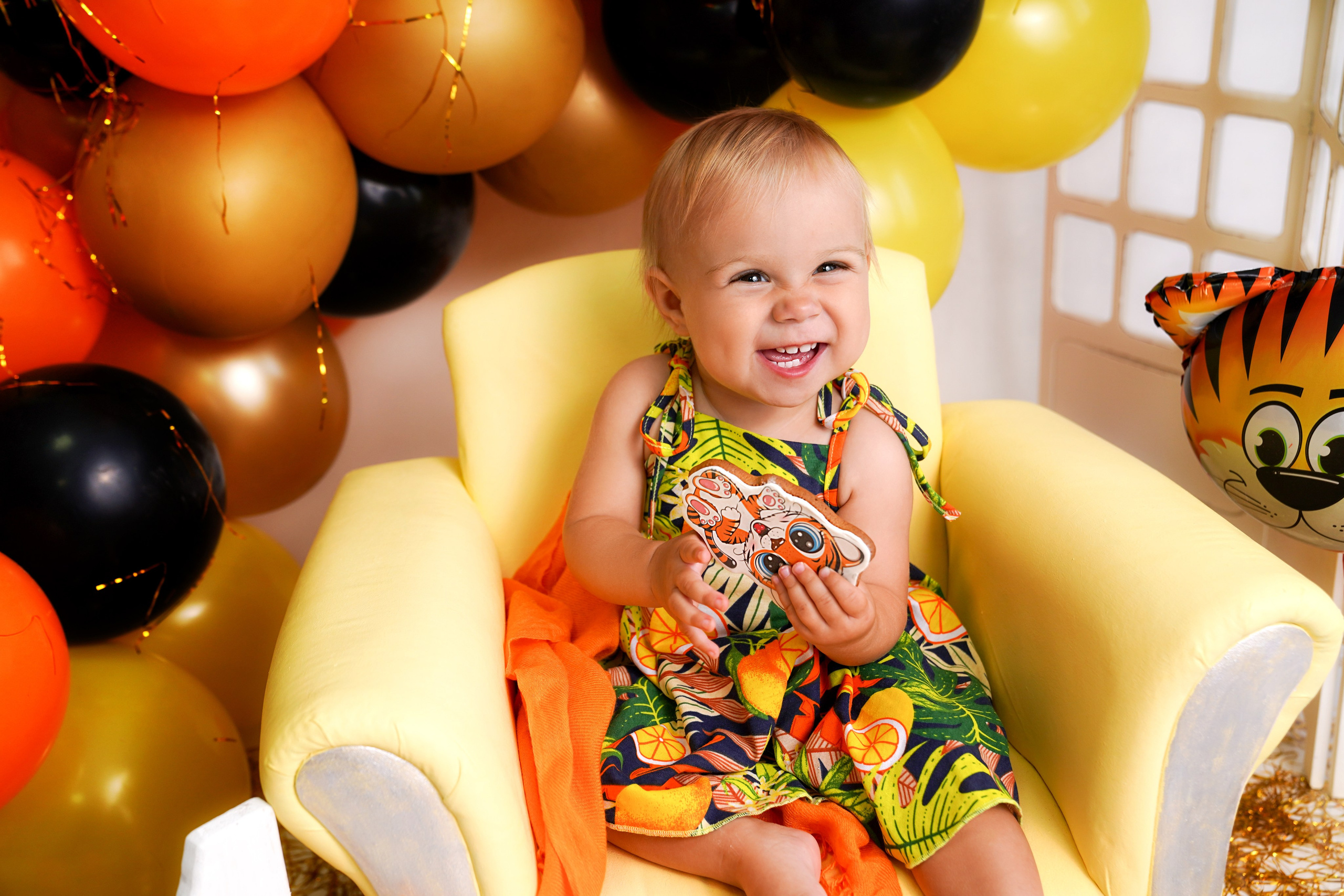 Фотосессия ГОДОВАСИЕ. Фотограф новорожденных, детей до года и беременных в Симферополе