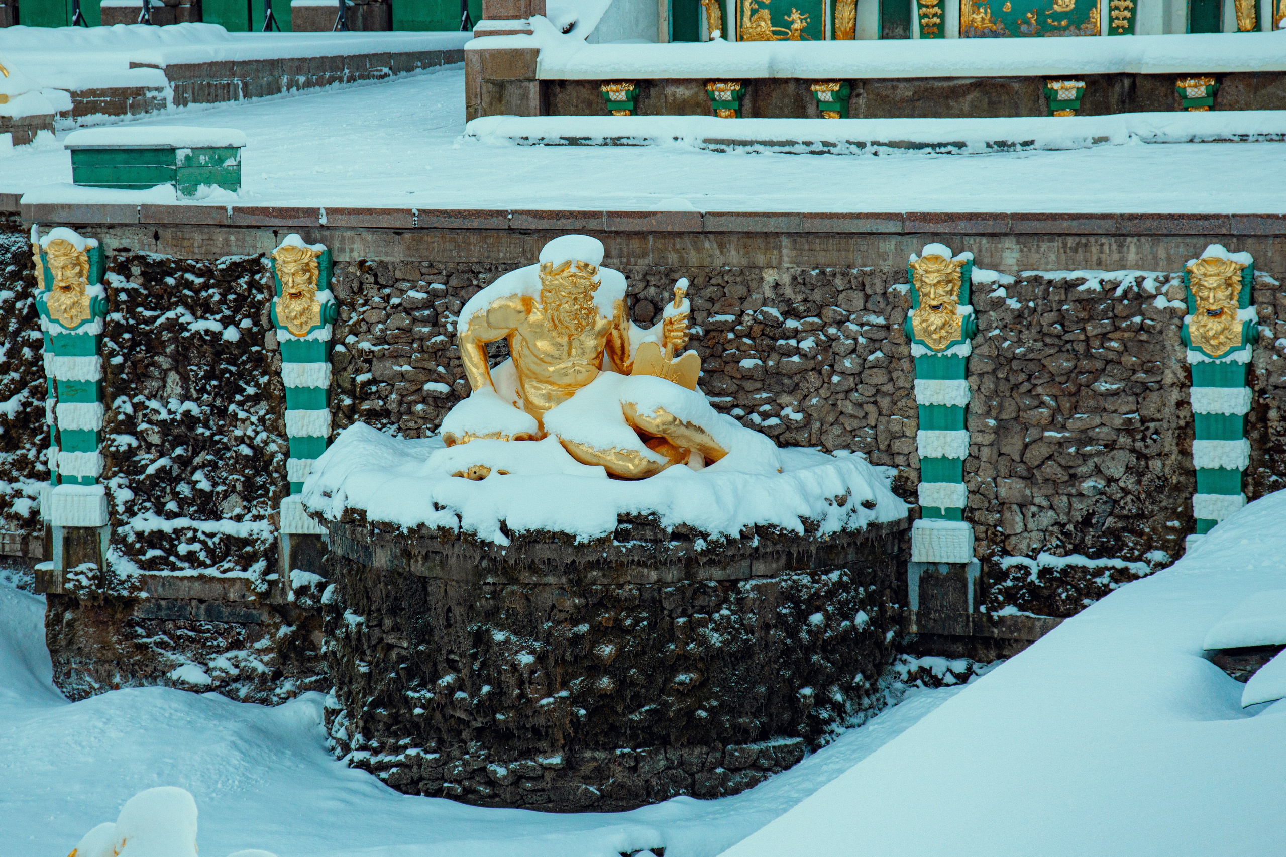 ФОТОСЕССИЯ В ПЕТЕРГОФЕ. ГДЕ СНИМАТЬ В ПЕТЕРГОФЕ