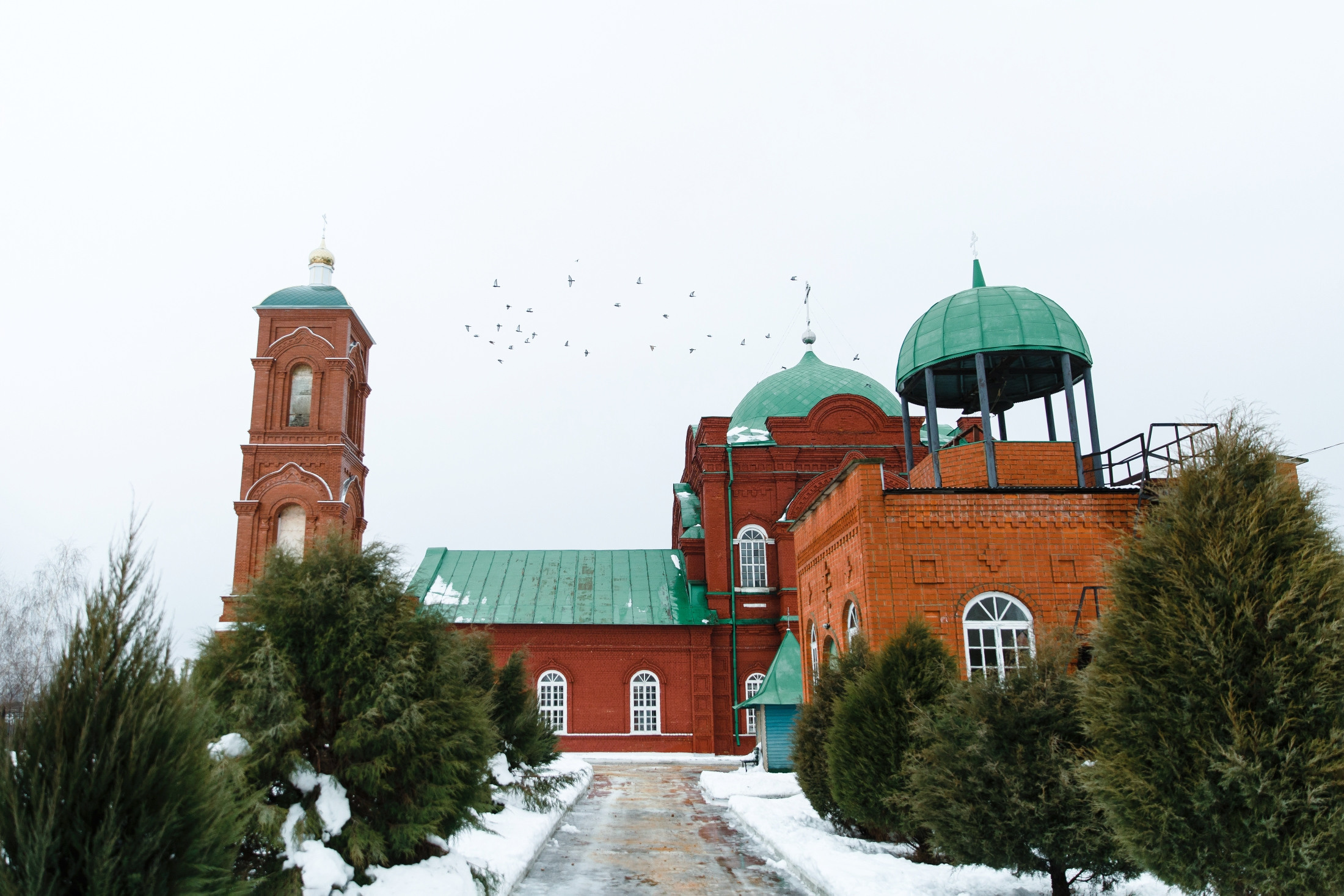 Церковь Троицы Живоначальной в Супонь, Узловая