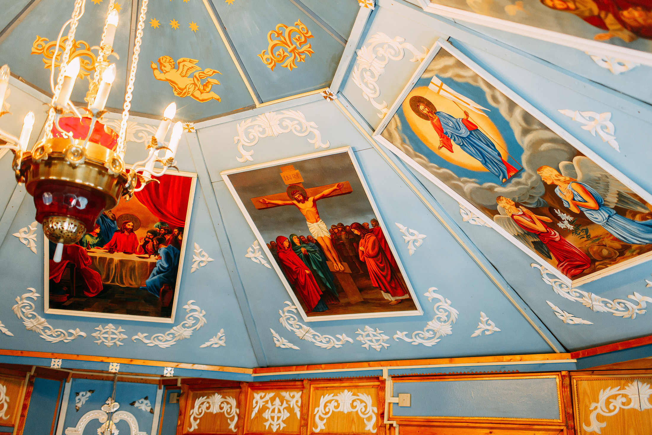 расписной потолок крещальни