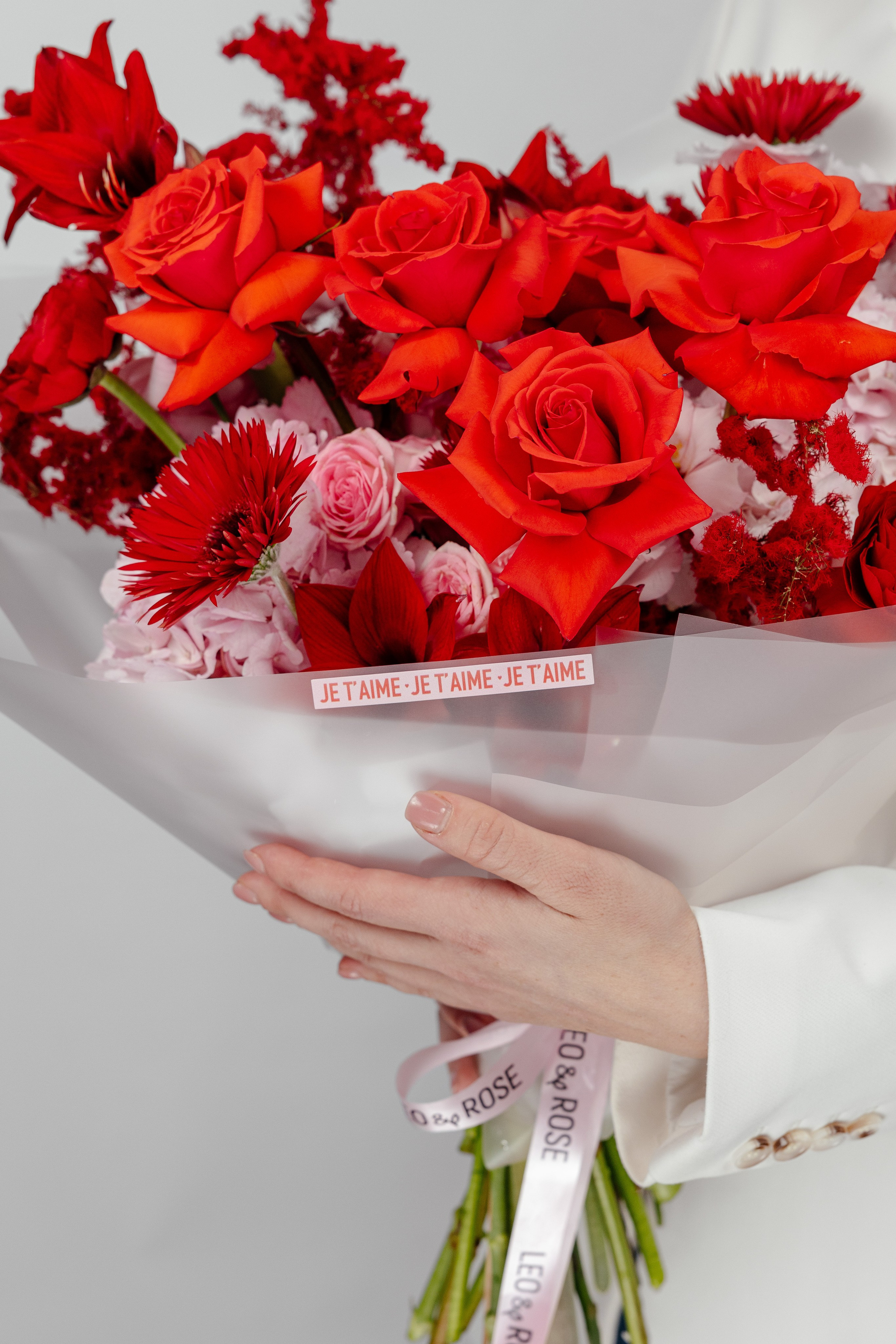 Контент съемка для цветочного салона. Фотограф для бизнеса Константин Брусницын в Екатеринбурге