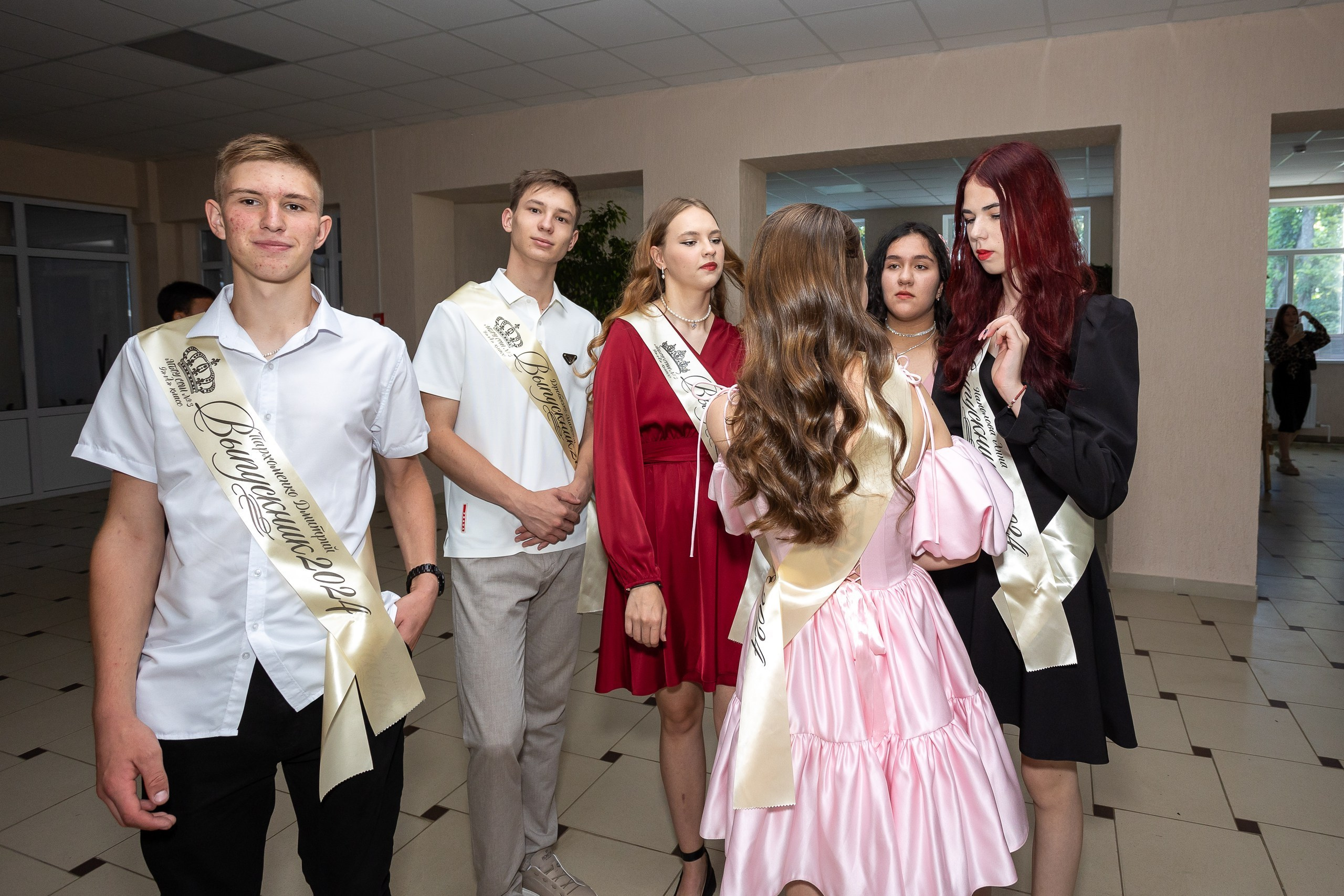 Вручение аттестата 2024 г. Выпускные альбомы Майкоп, Краснодар Елена Золотарева