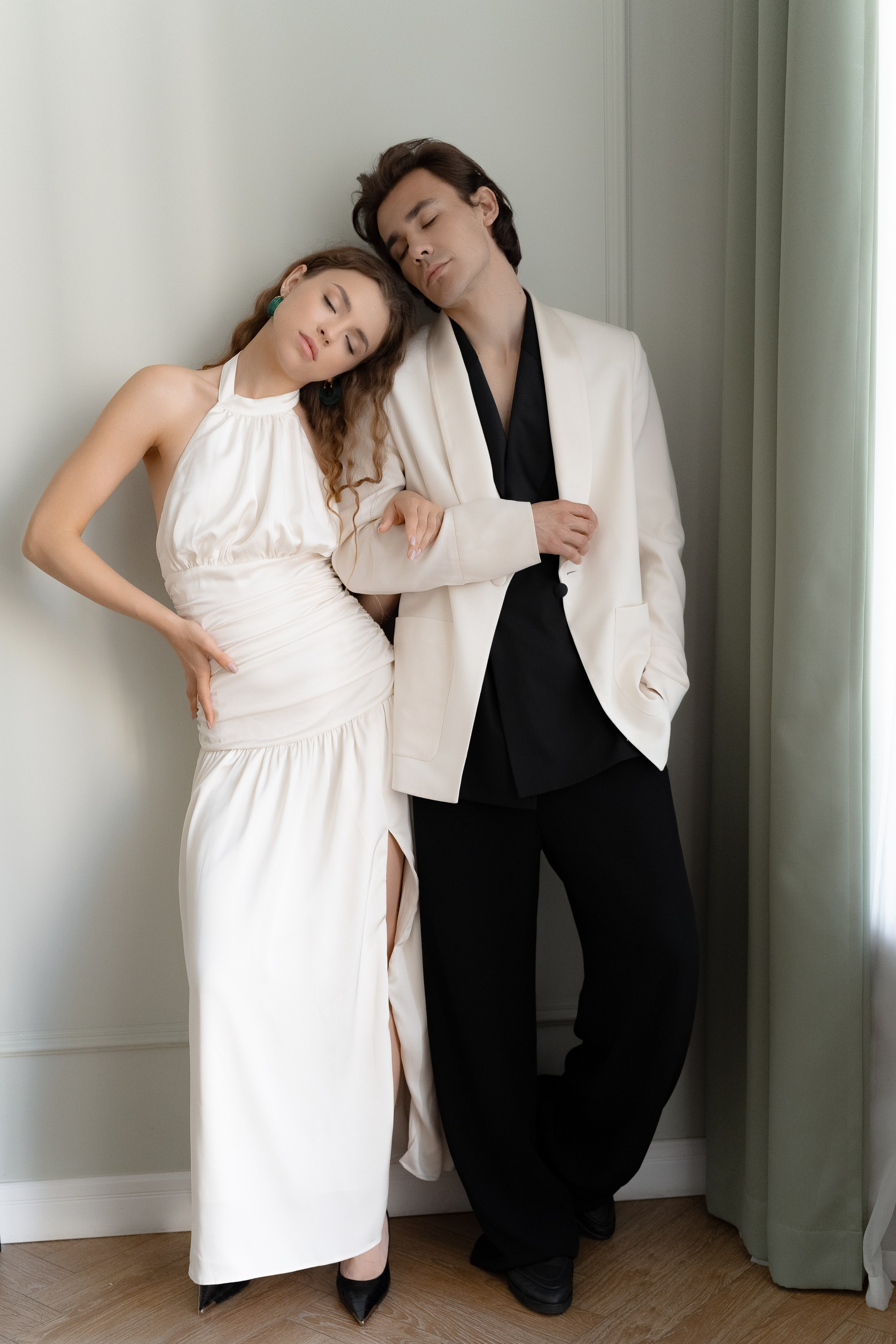 Сборы на свадьбу, утро молодых