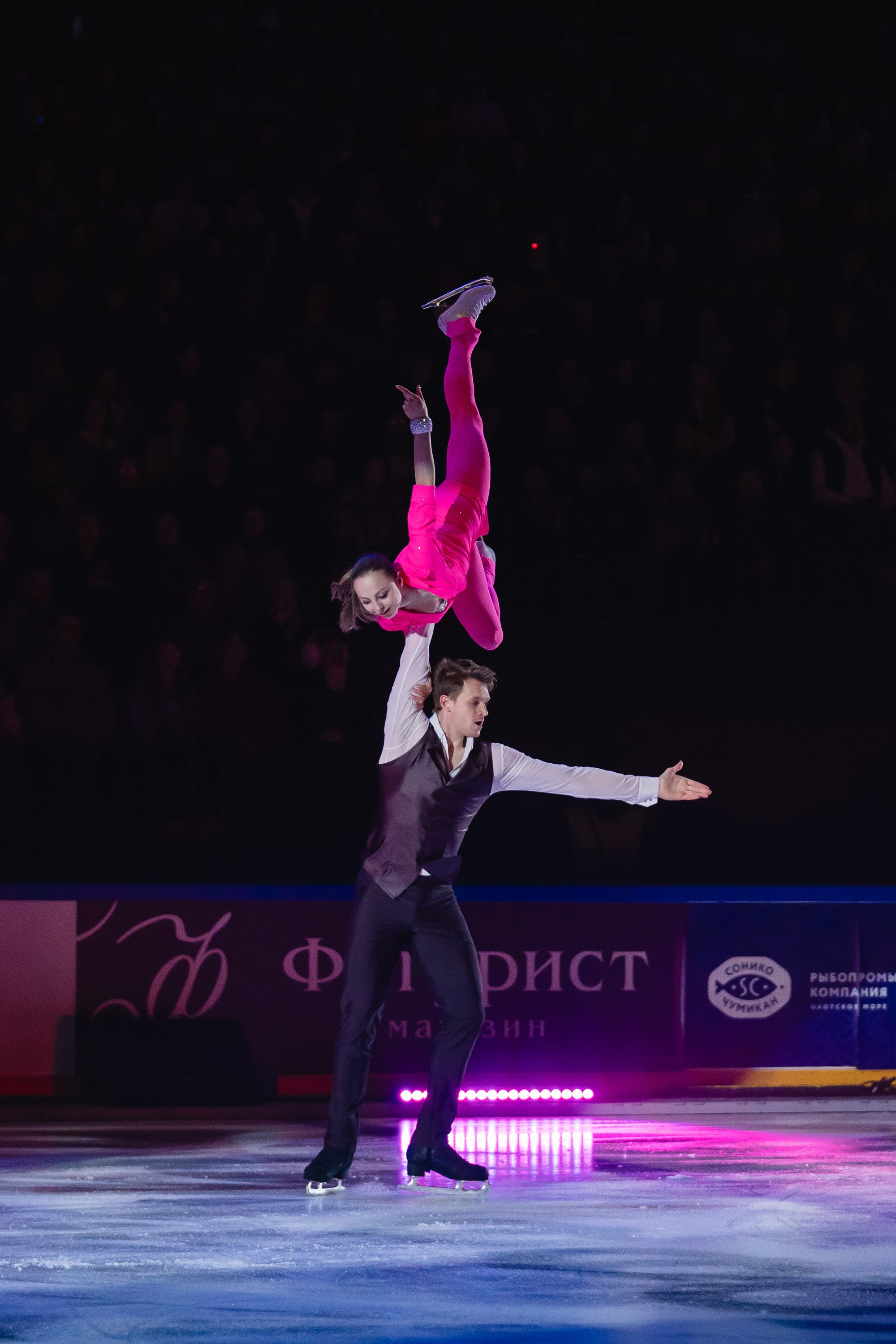 Шоу «Чемпионы на льду» в Новосибирске. Воробьева Ксения — Спортивный и танцевальный фотограф Новосибирск