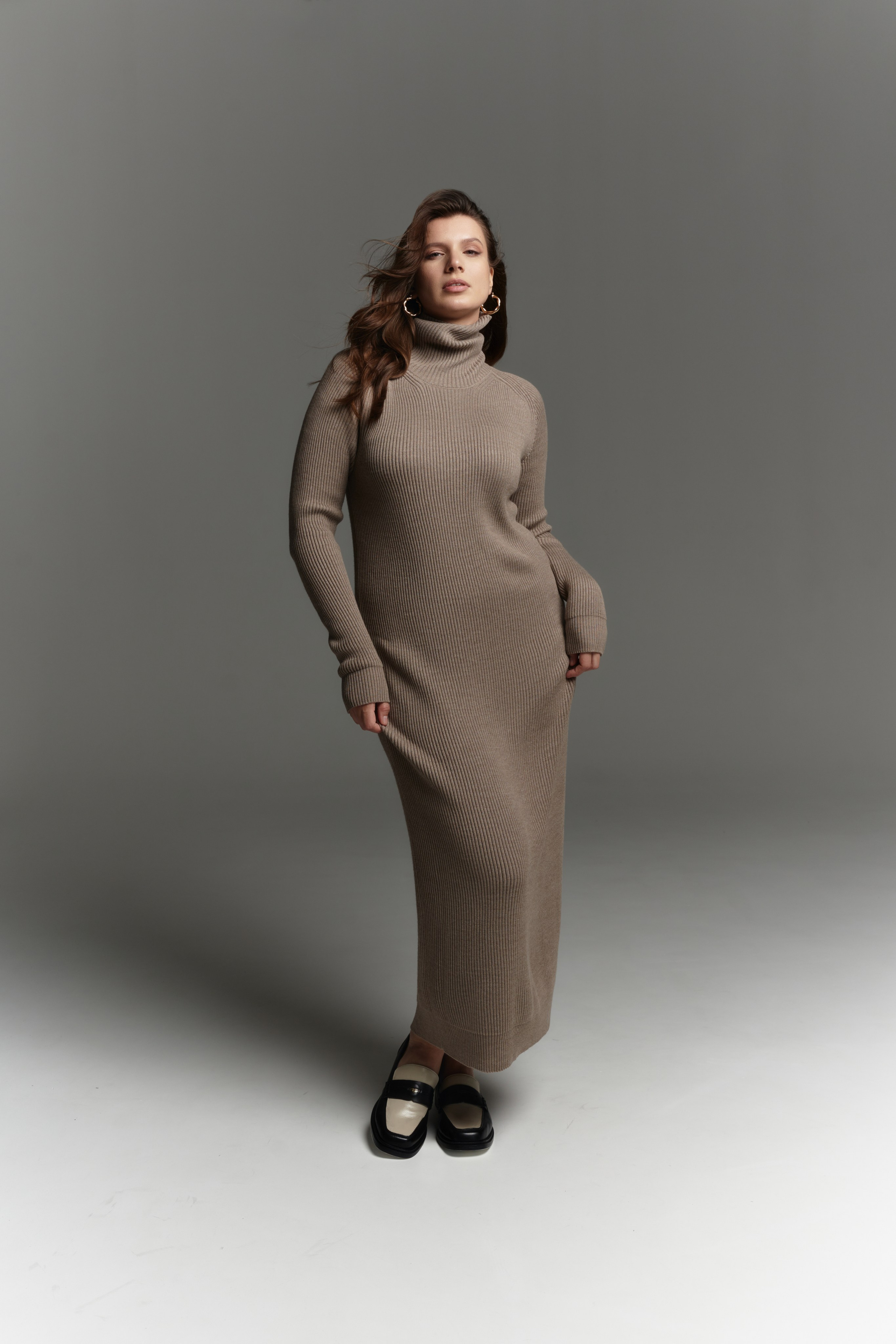 Модель Полина Новосибирск. Коммерческий фотограф для маркетплейсов Wildberries и Ozon в Новосибирске — фото и видео для брендов