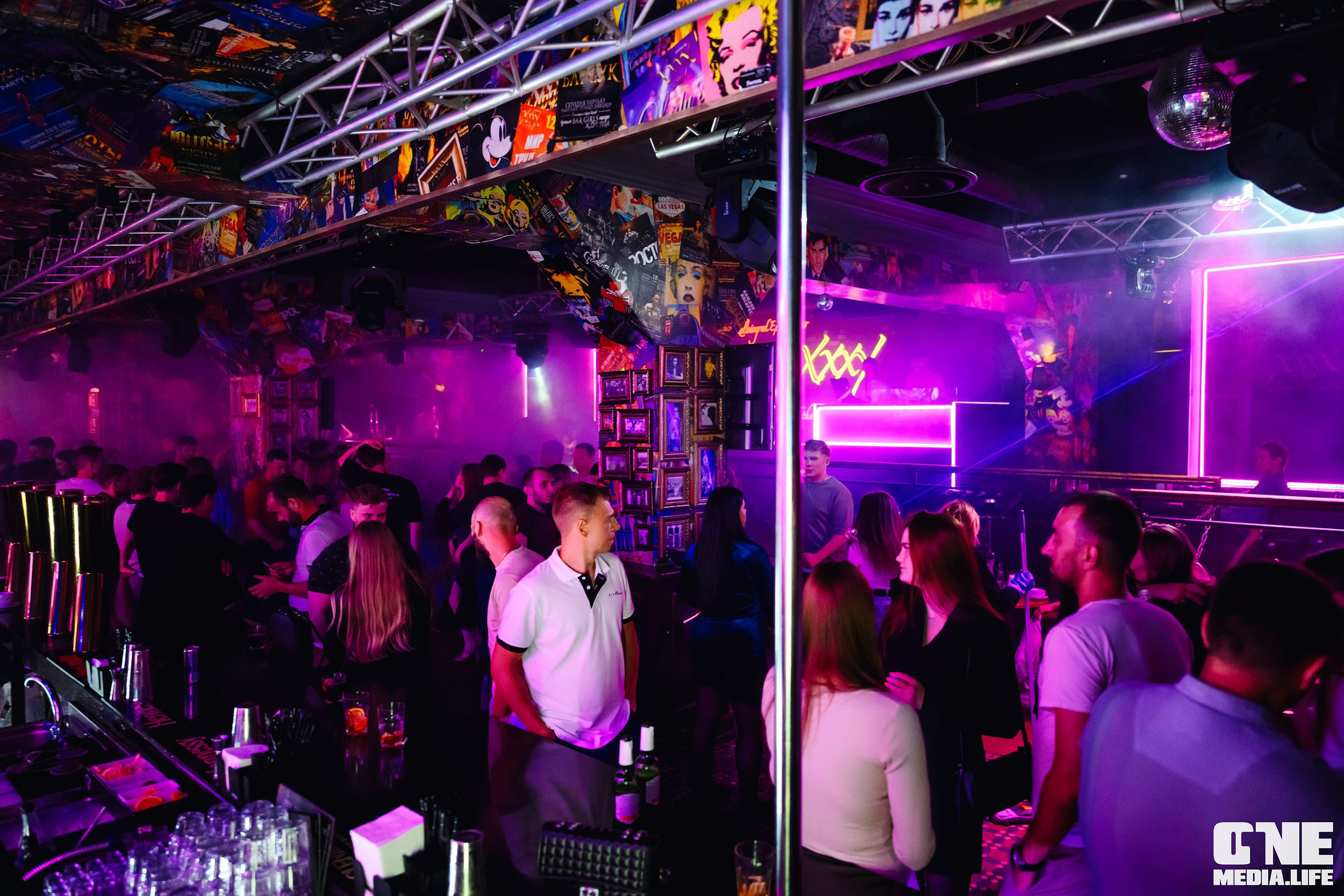 Фоторепортаж из караоке-клуба Эйфория. One Media Life: фоторепортажи, фотоотчеты с мероприятий и заведений
