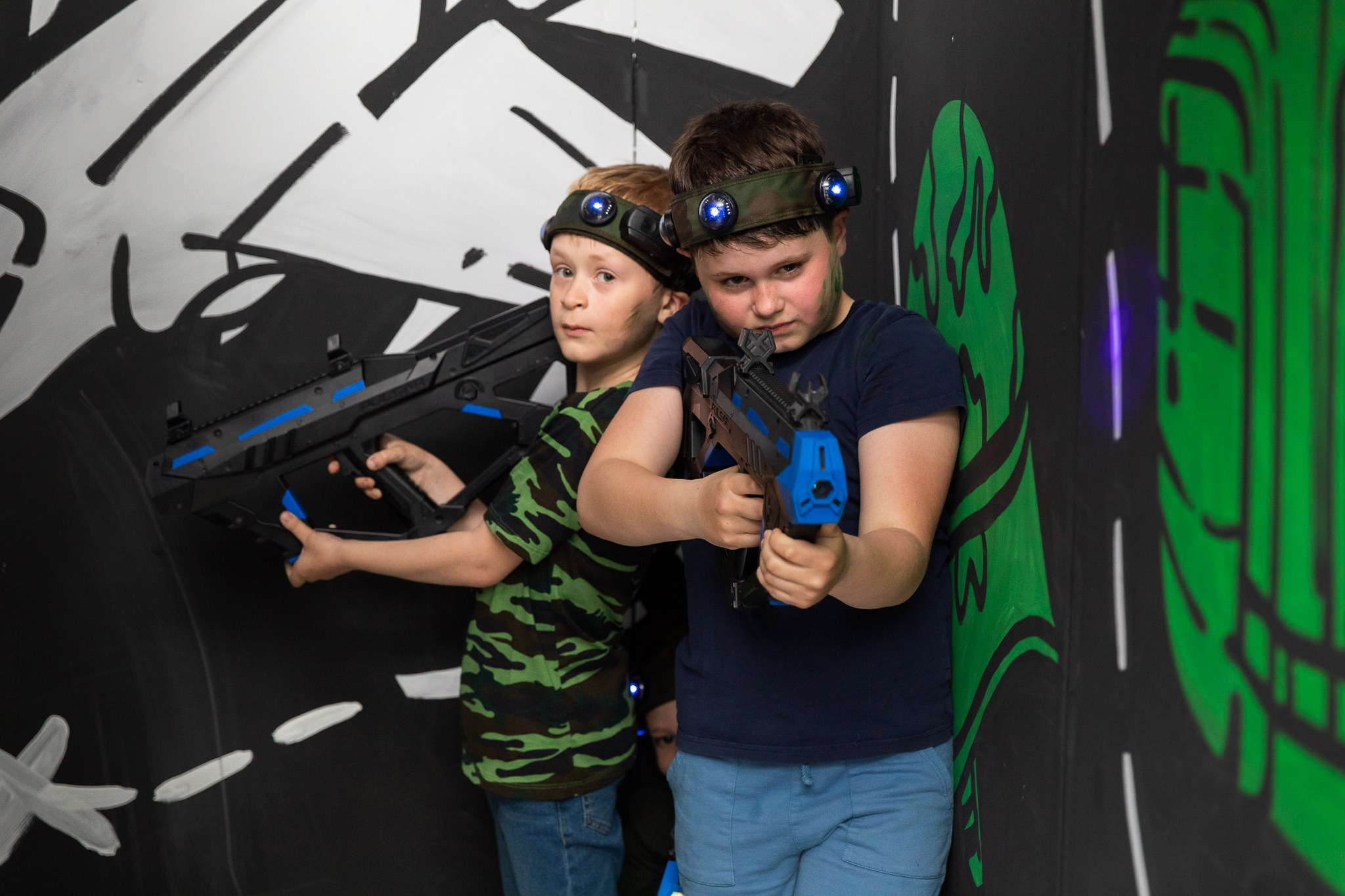 Платону 8 лет, лазертаг Zаряд. Фотограф Татьяна Генева