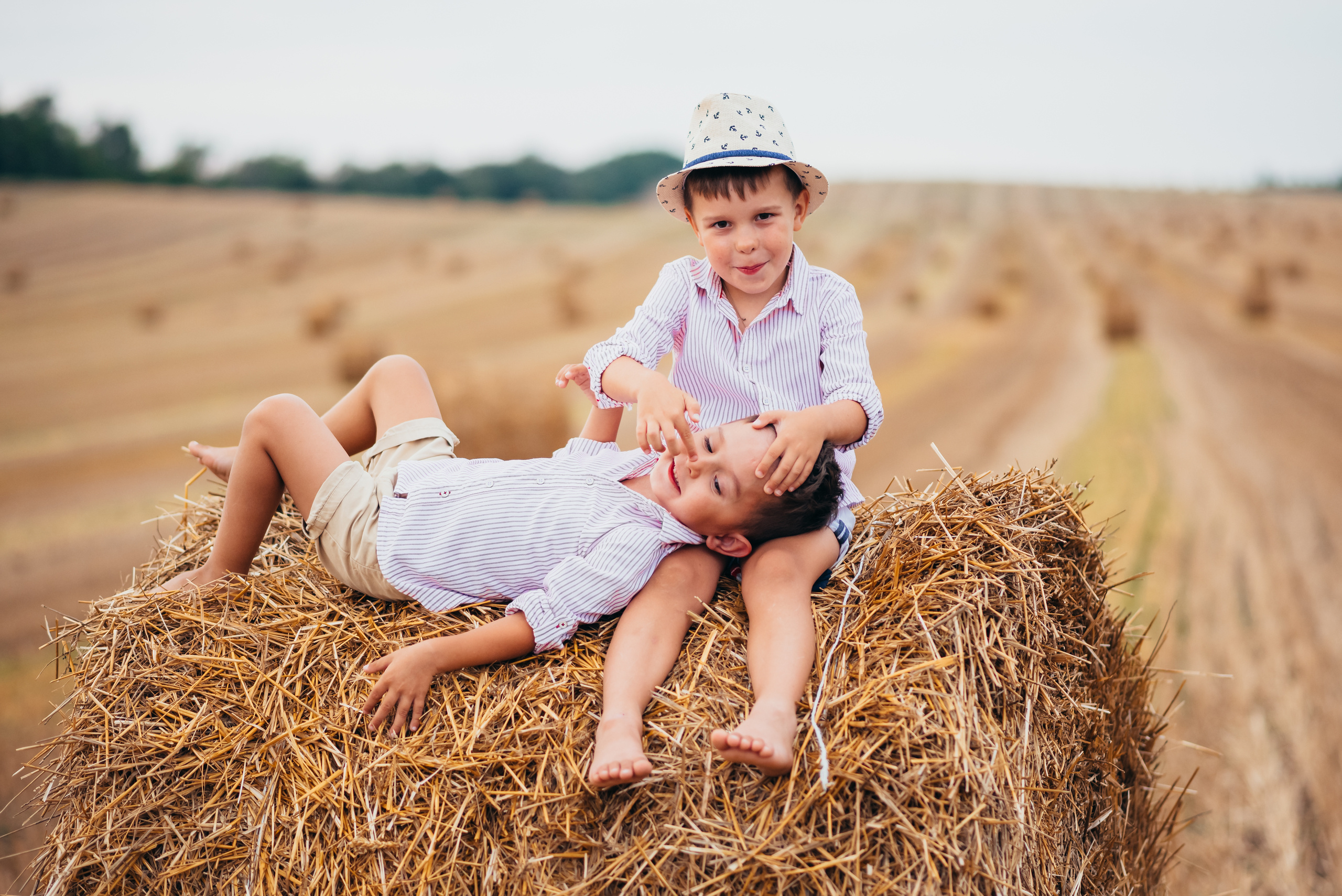 Фотосессия в поле. Свадебный и семейный фотограф в Симферополе Дарья Маркова