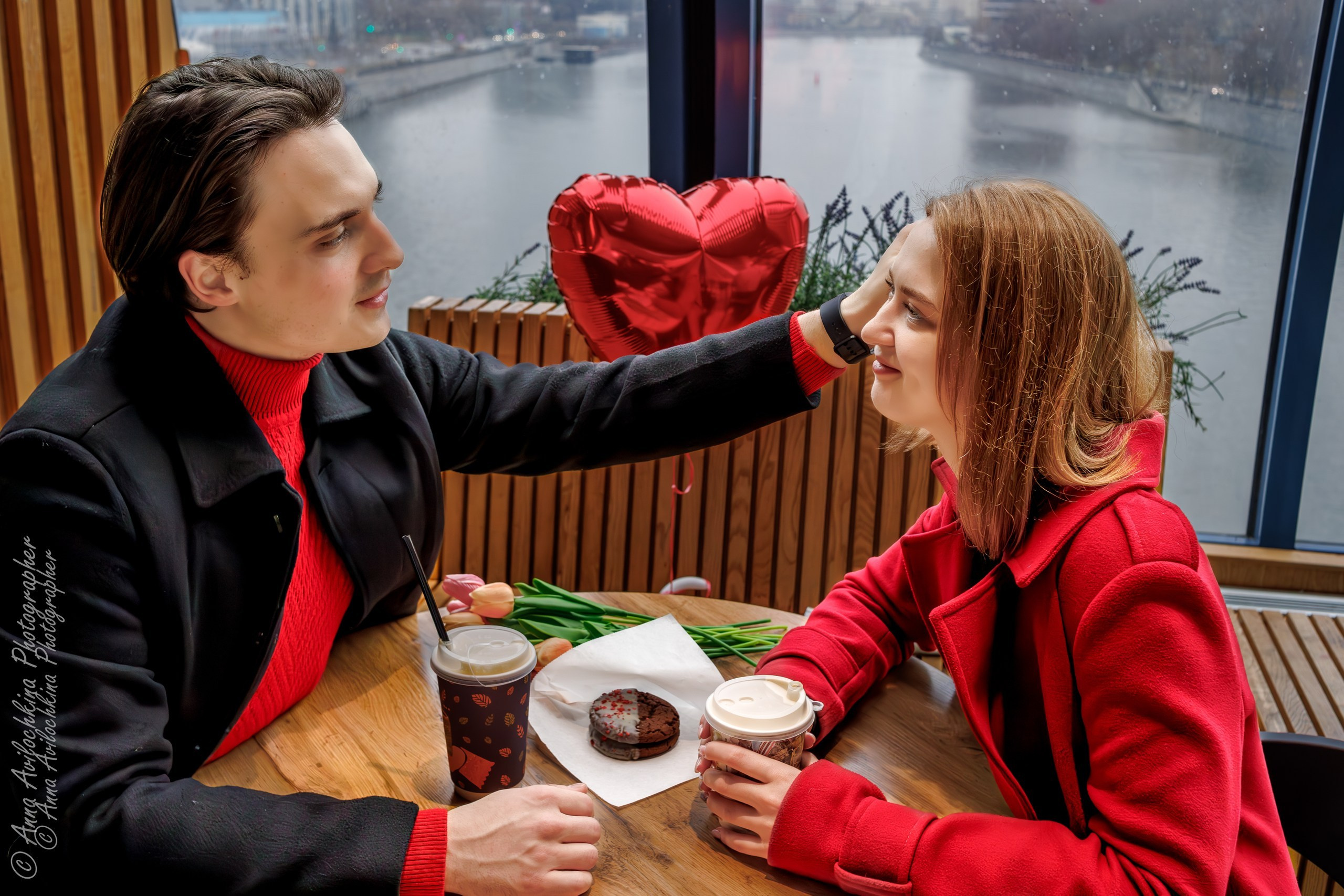 Лавстори; фотосессия для пары; Москва-Сити; фотопрогулка в Москва-Сити;