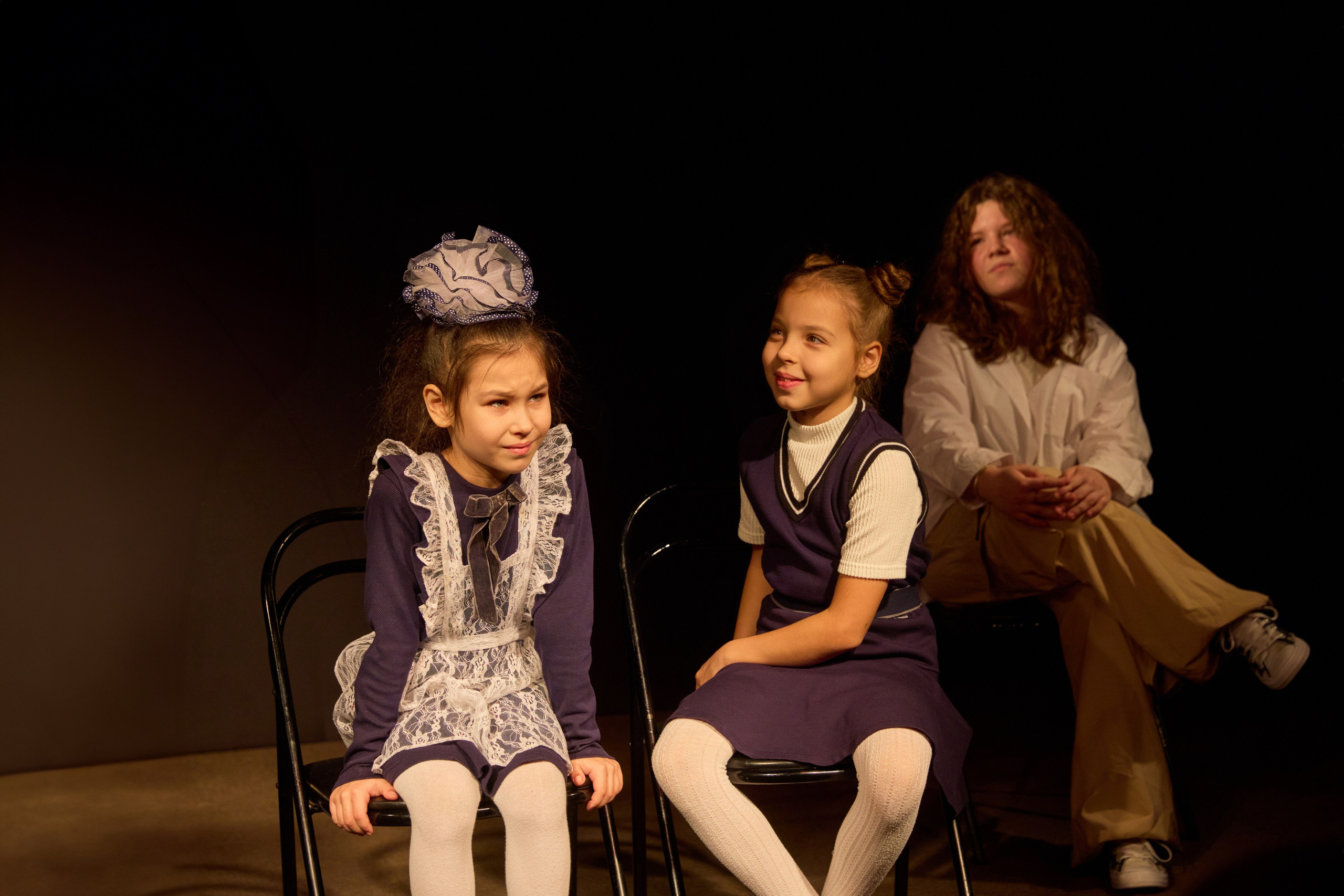 Театр студия «За двумя зайцами»