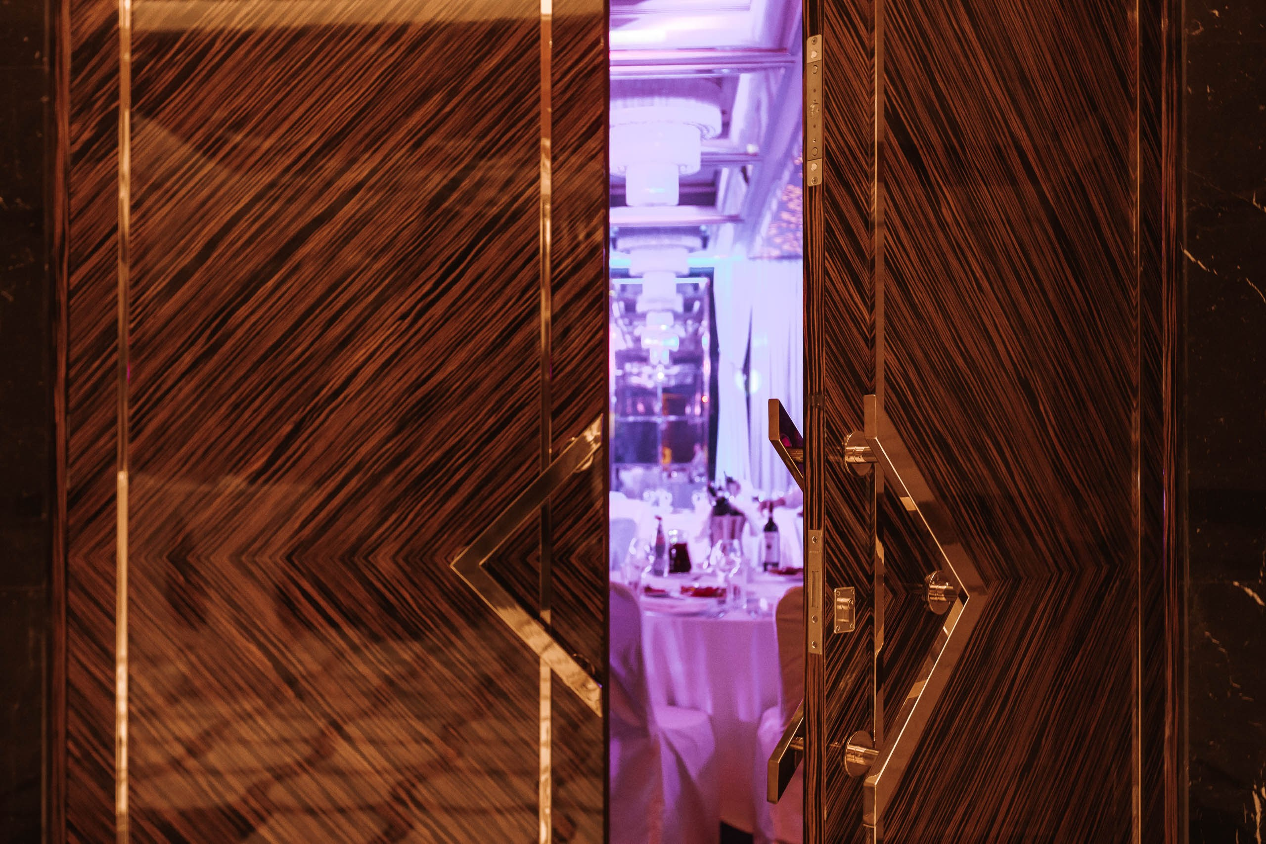 Гала-ужин в казино в Красной Поляне. Репортажный фотограф в Москве, Сочи и Санкт-Петербурге