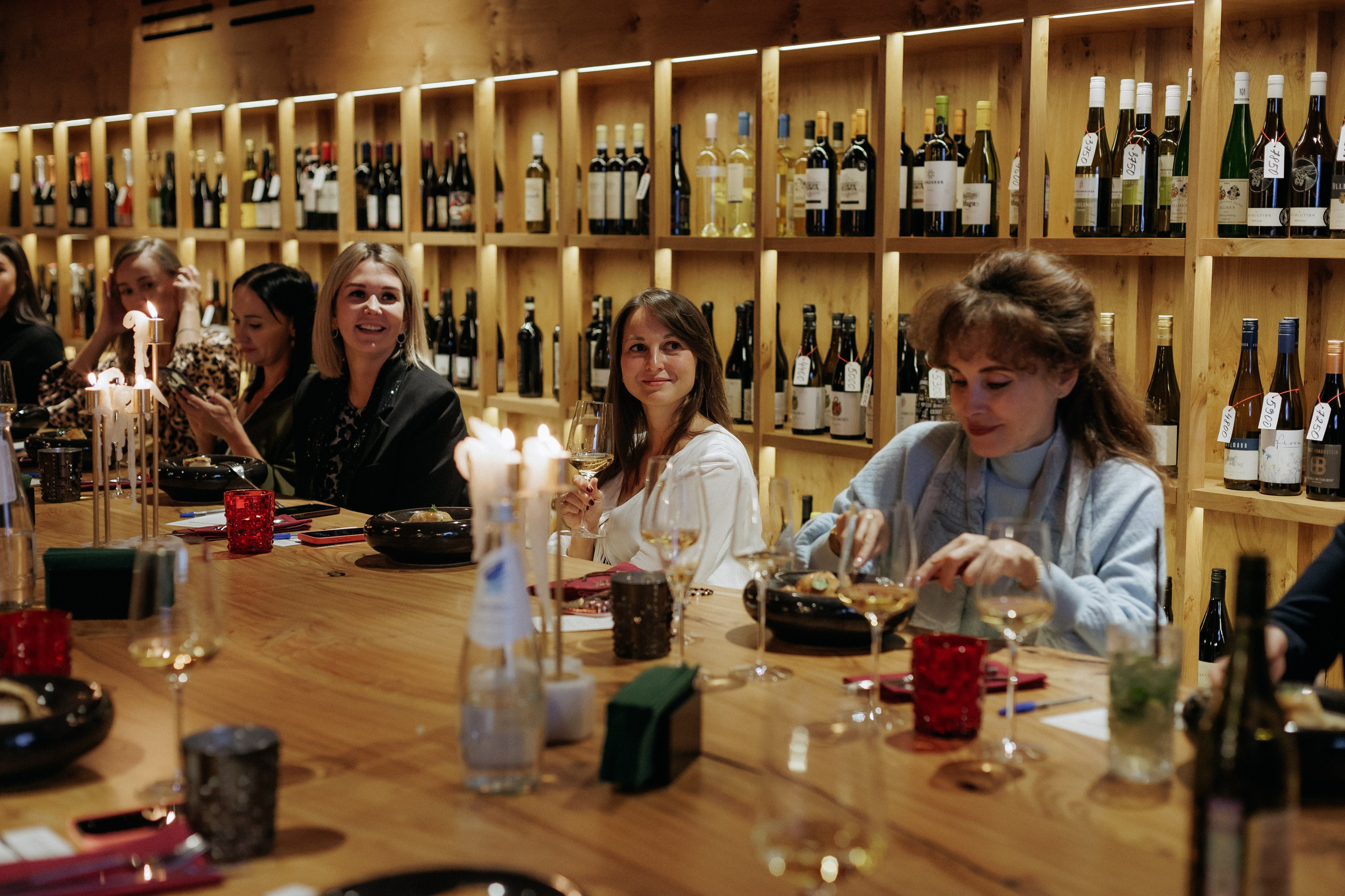 MAIN WINE x DPTRADE. СВОИ. ФОТООТЧЕТЫ-СОБЫТИЯ-МЕСТА