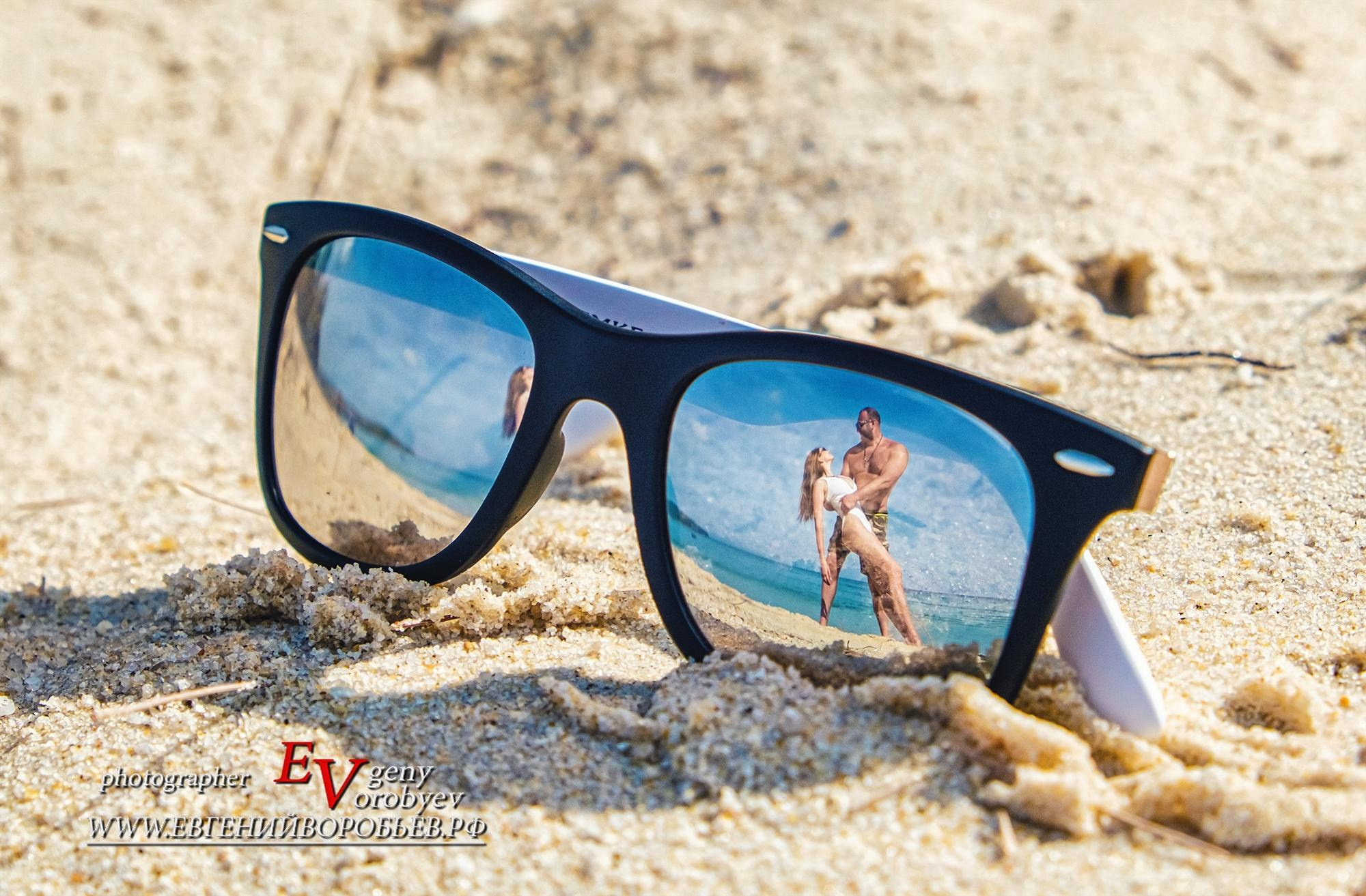 фотосессия лавстори на Пхукете фотограф в тайланде на пляже красивое место идея образ девушка в купальнике примеры фото позы для фотосессии Патонг пляж Карон Найхарн Ката Майкао пальма экскурсия Заказать фотосессию цена стоимость lovestory