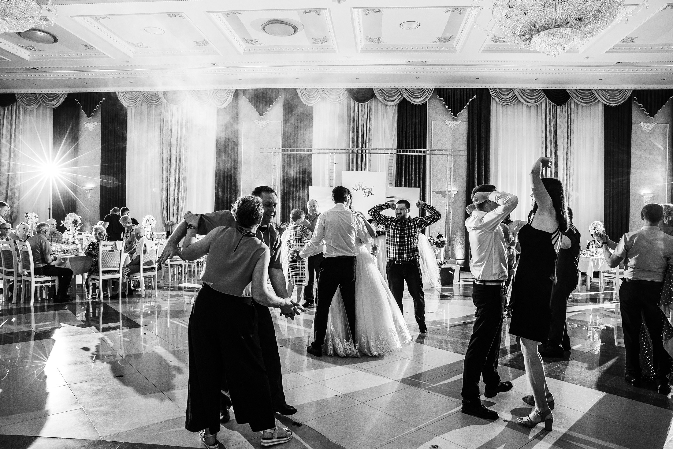 Кристина и Михаил. Это было огненно! Но не без проишествий!. Фотограф в Саратове — Свадьба, выпускной, заказать 89376325252