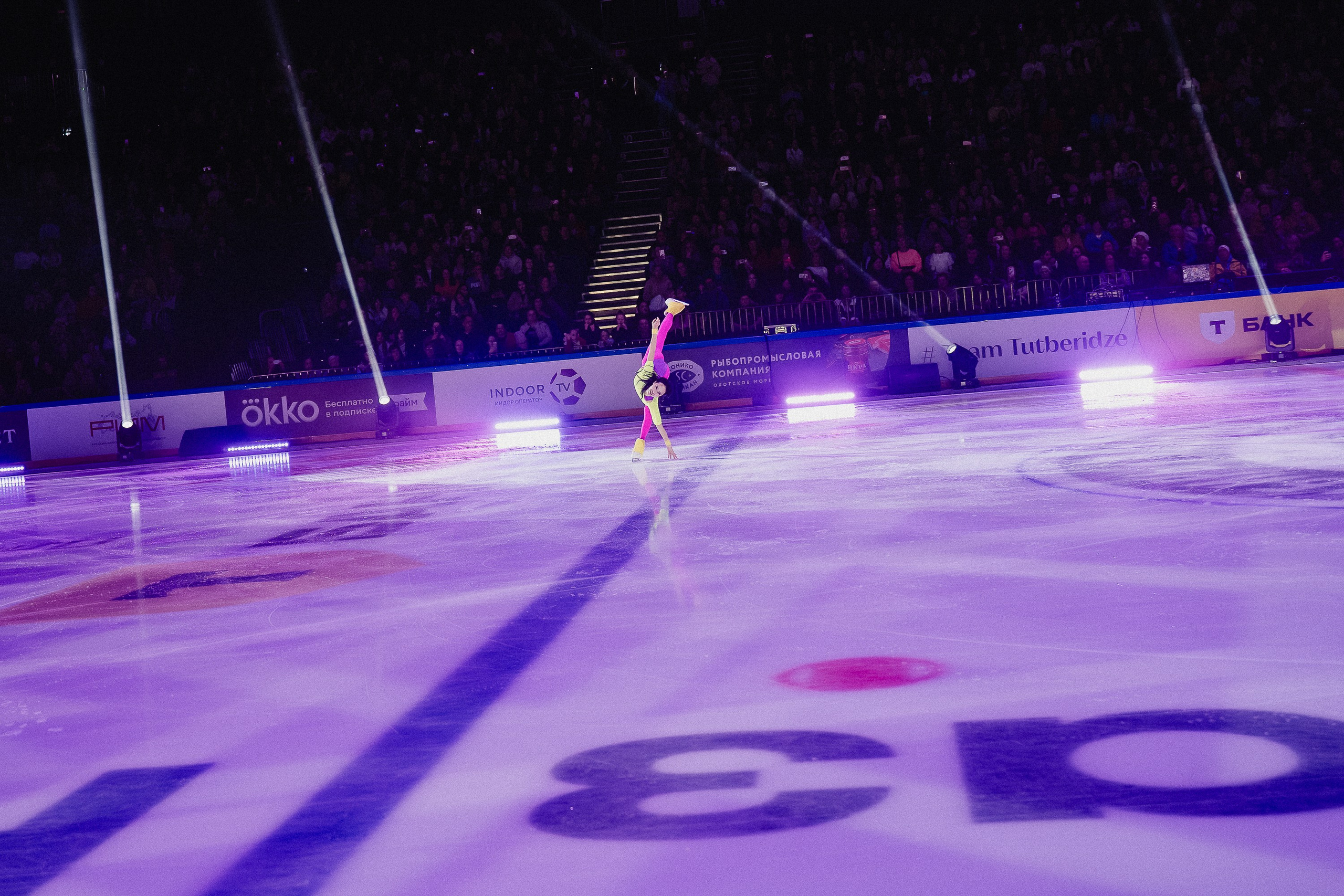 Шоу Этери Тутберидзе в Новосибирске. Воробьева Ксения — Спортивный и танцевальный фотограф Новосибирск
