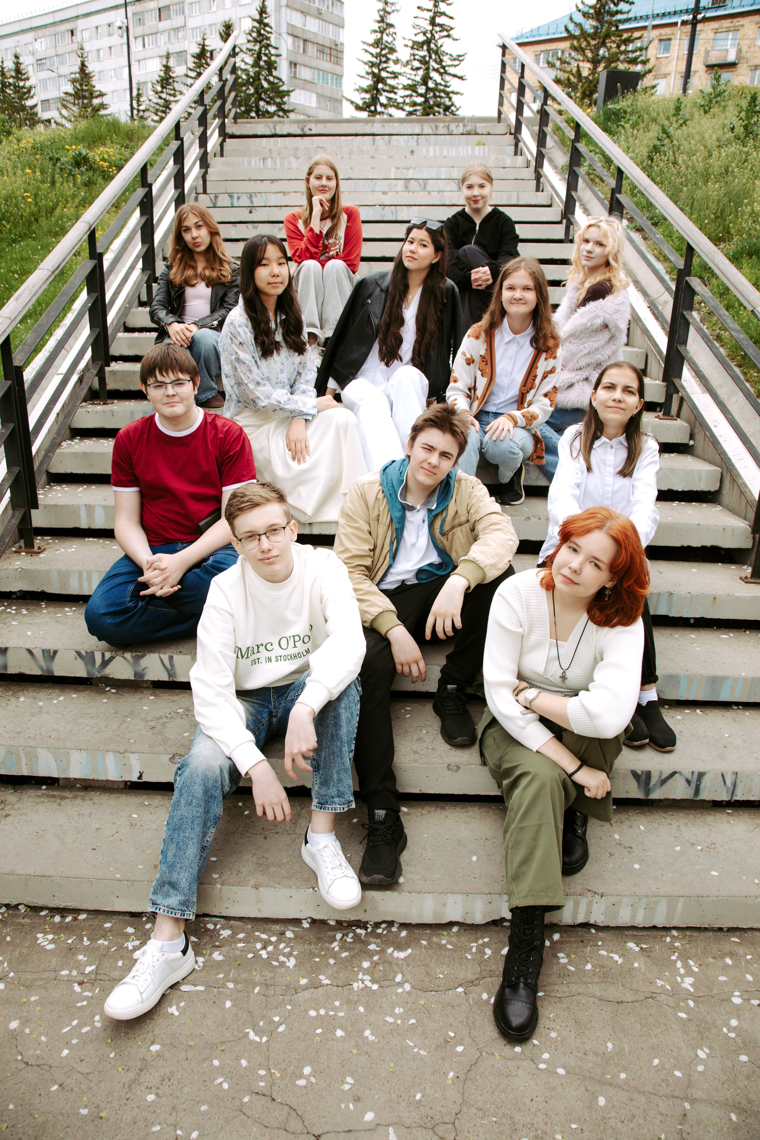 Выпускные альбомы в Красноярске. Студия Колибри