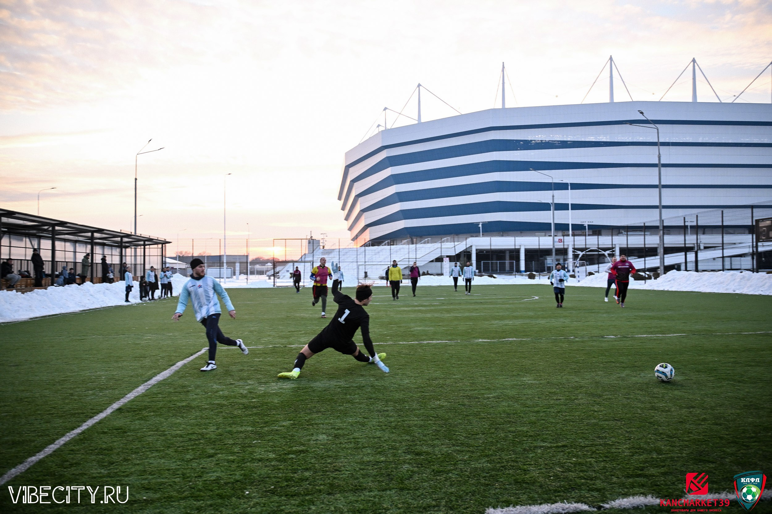 Калининградская Любительская Футбольная Лига, Премьер лига 14 тур, Бауцентр-Пивной двор. VIBECITY.RU Вайб Сити Ру Фоторепортажи Фотоотчеты Калининград