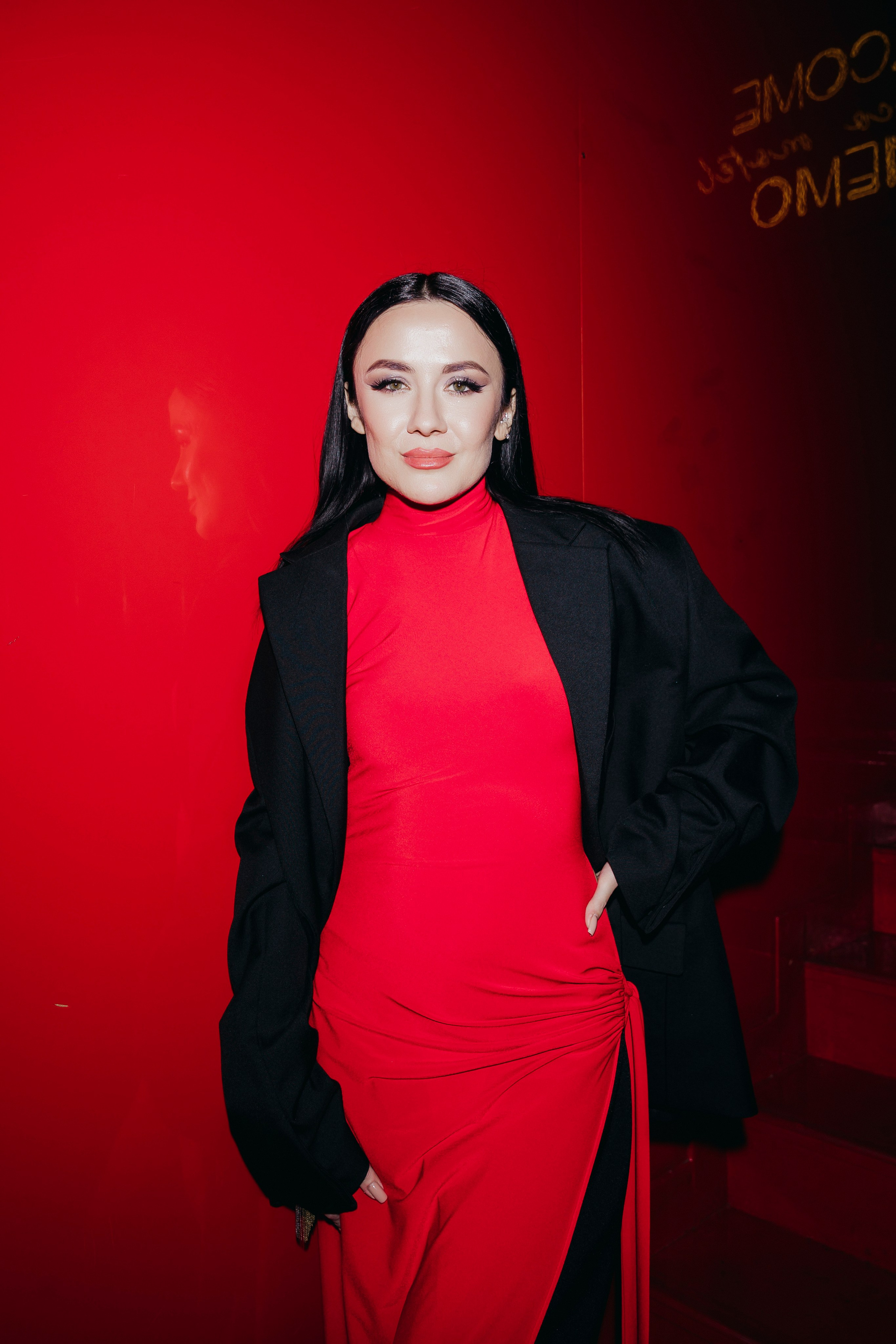 Адель Бикулова закрытая презентация нового альбома Люси Чеботиной