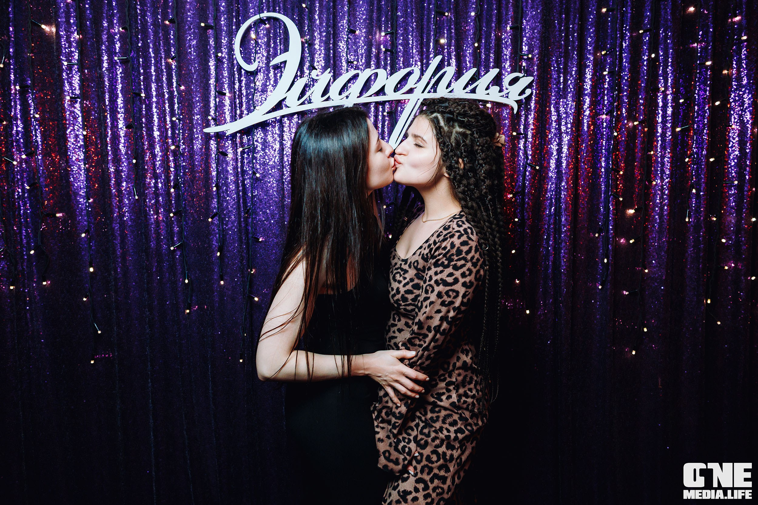 Фоторепортаж из караоке-клуба Эйфория. One Media Life: фоторепортажи, фотоотчеты с мероприятий и заведений