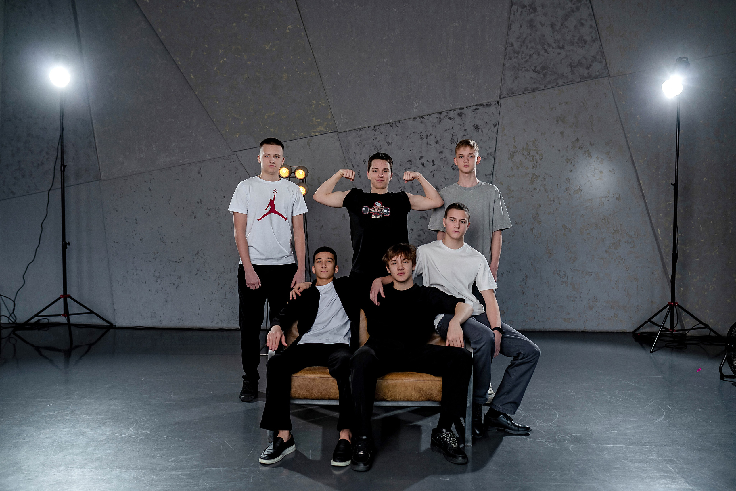 Выпускные (школьные) альбомы (книги) в Ростове-на-Дону. Современные Выпускные Альбомы в Ростове-на-Дону