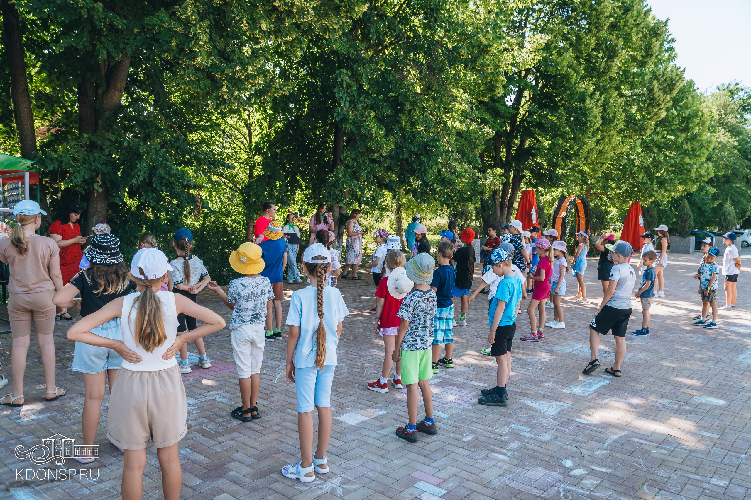Детская зарядка со спортсменом. Новотитаровский Дом культуры