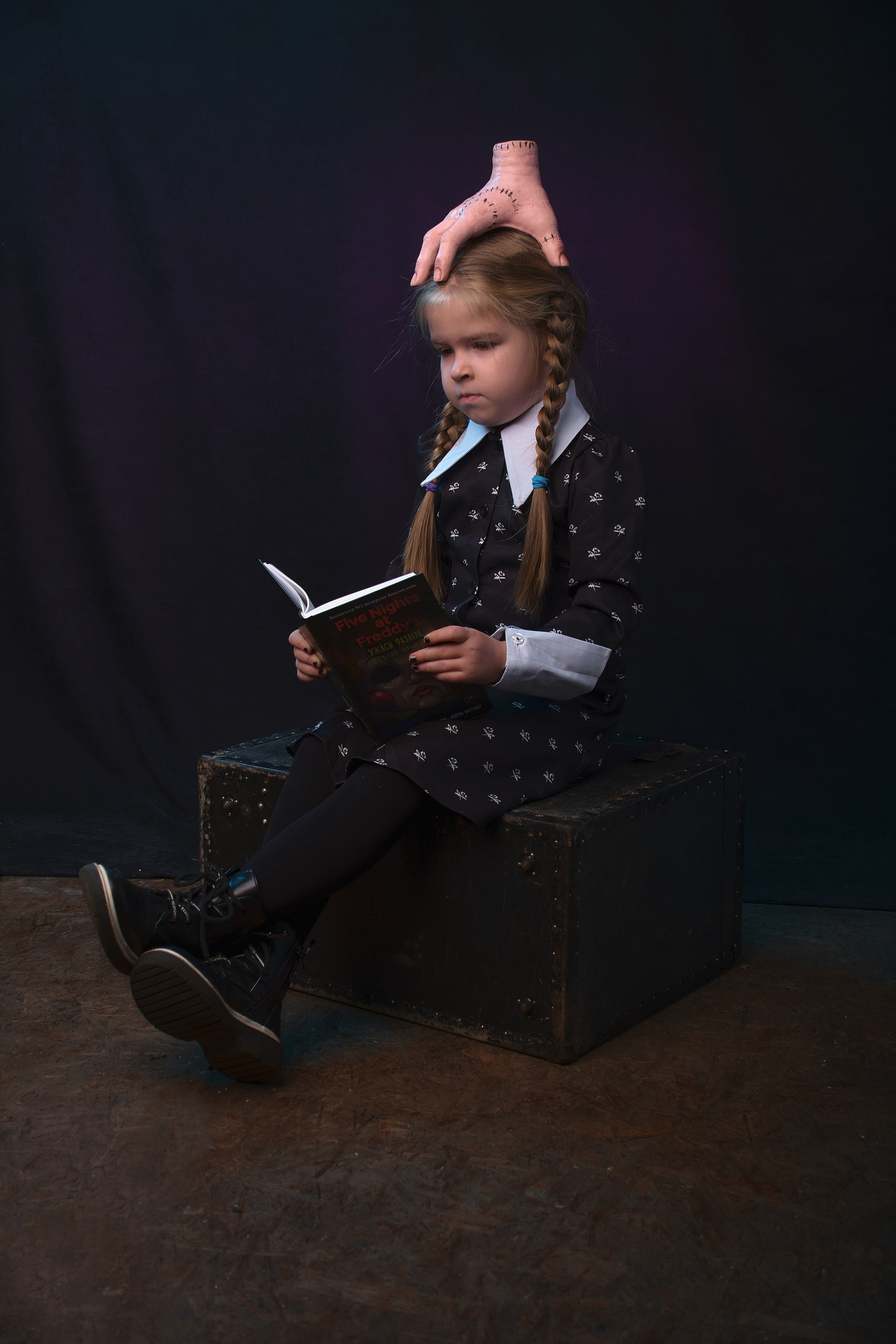 Съёмка в стиле сериала «Уэнсдей». Семейный и женский фотограф в Новомосковске и Узловой Михеева Татьяна