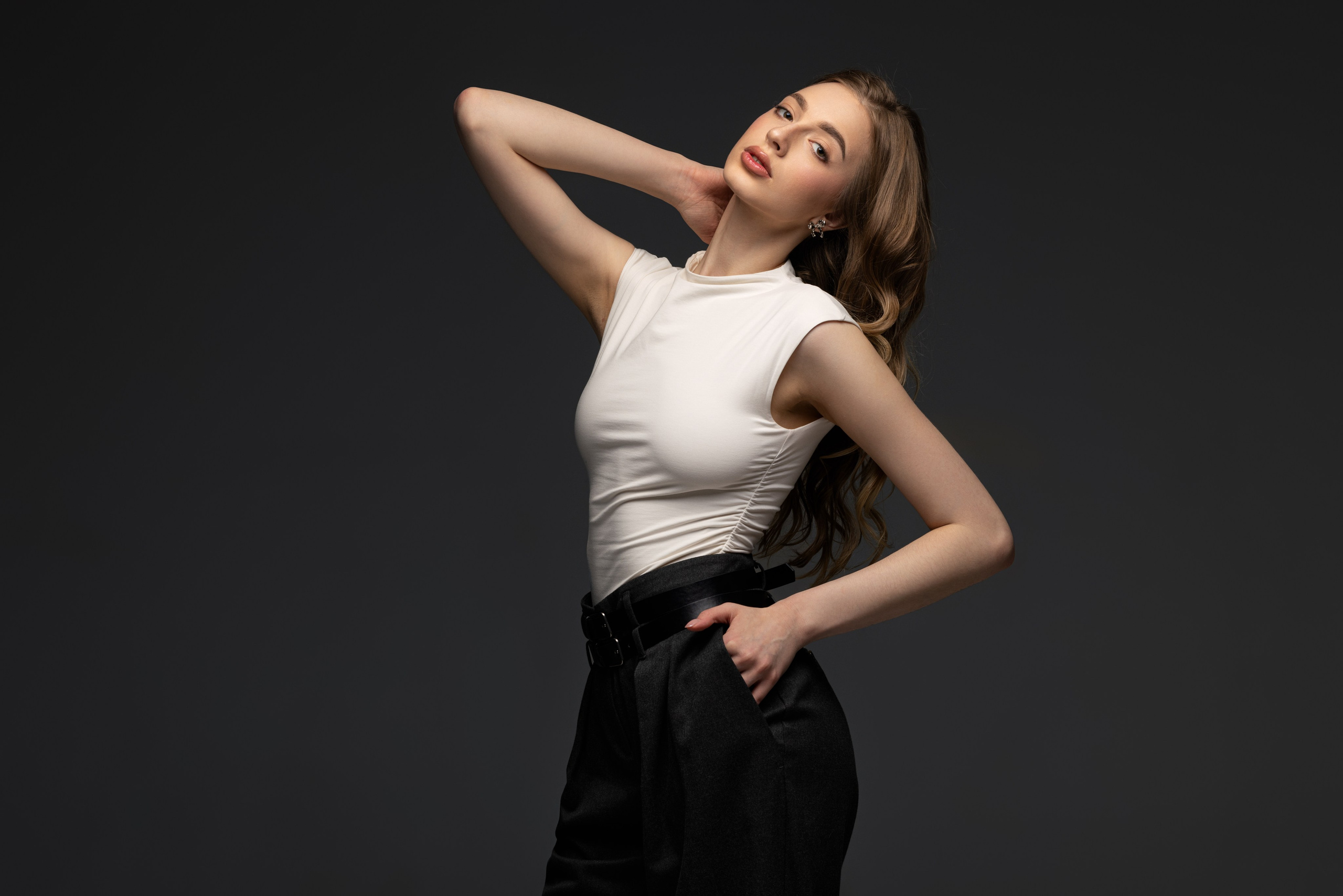 Студийная съемка на циклораме с импульсным светом с Ксенией для «себя». Дмитрий Шульгин, портретный фотограф в Воронеже