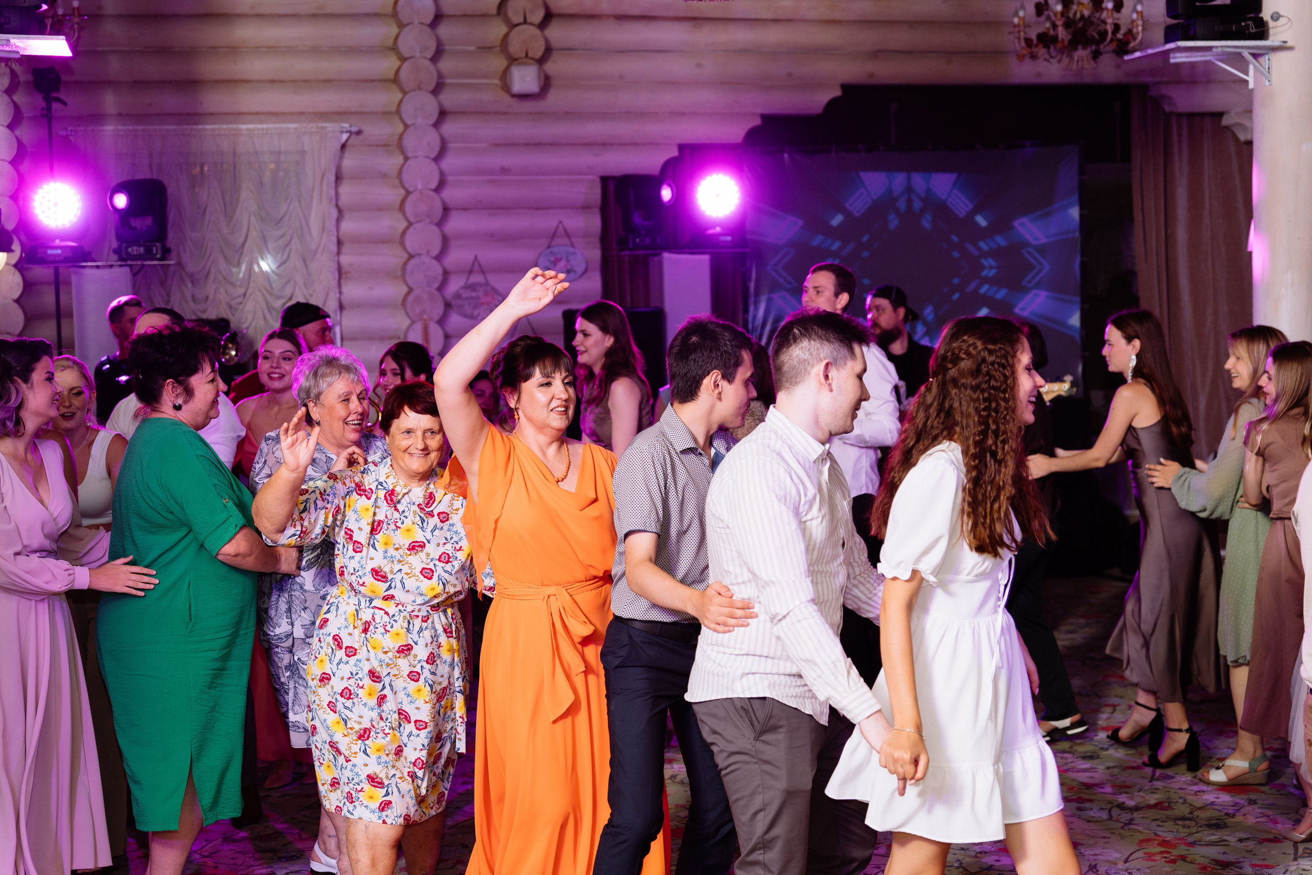 Свадьба Олега и Виктории в клубе «Ближняя дача»