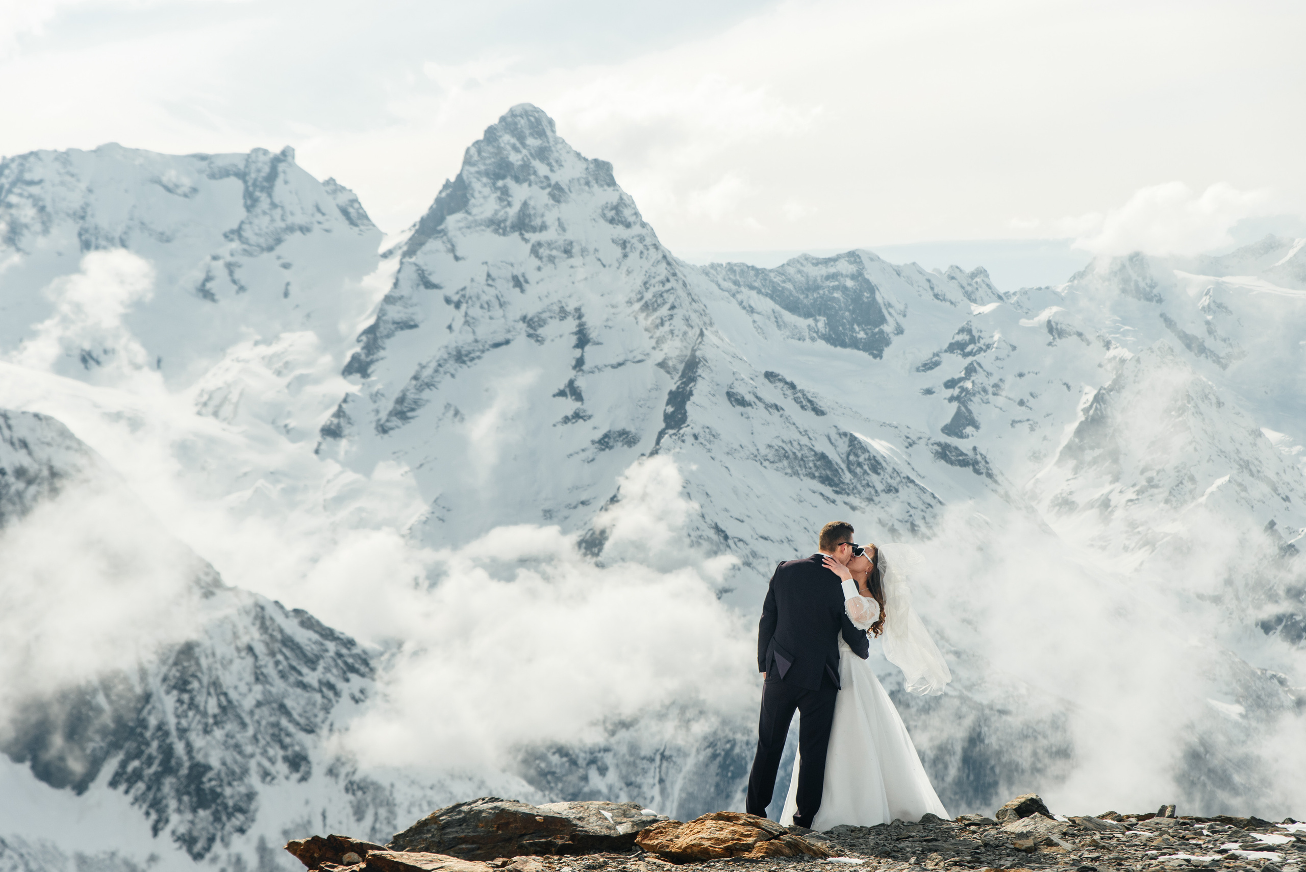 Иван и Дарья (Домбай) март 2023. Свадебный и travel фотограф в Волгограде, Сочи, Домбае, Европе