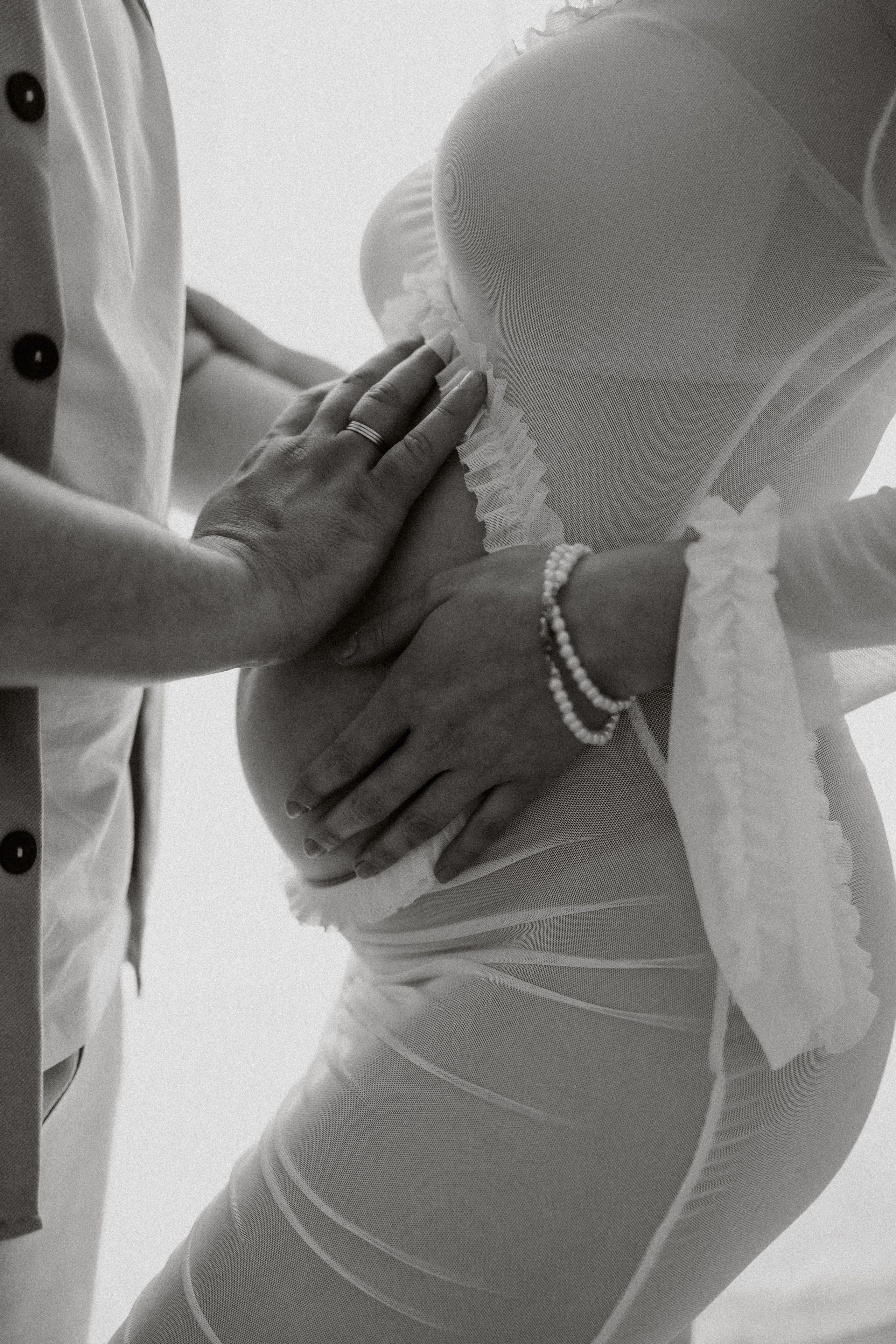 Фотосессия беременных в Москве в студиии