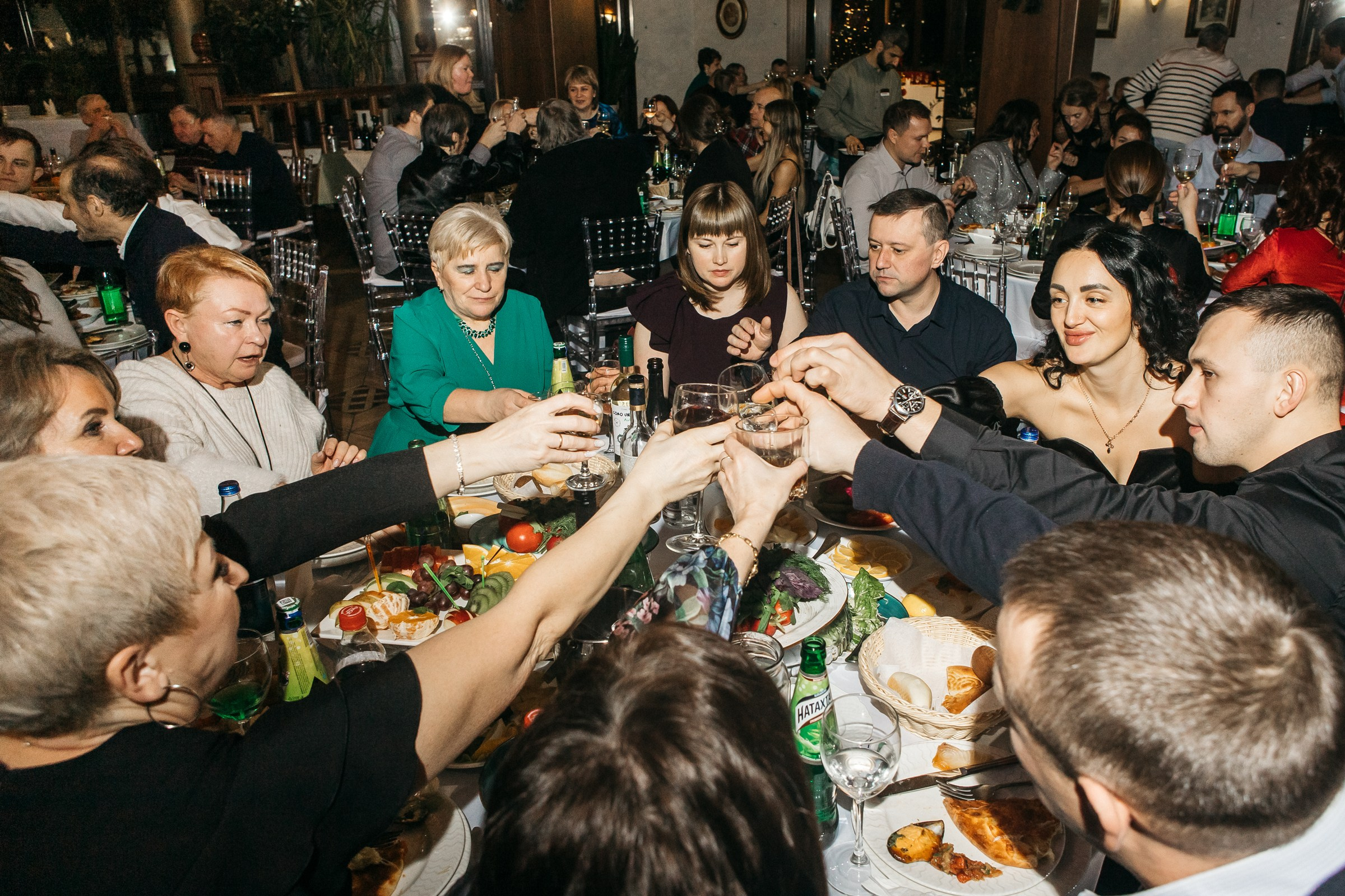 Хороший репортажный фотограф на корпоратив в Питере