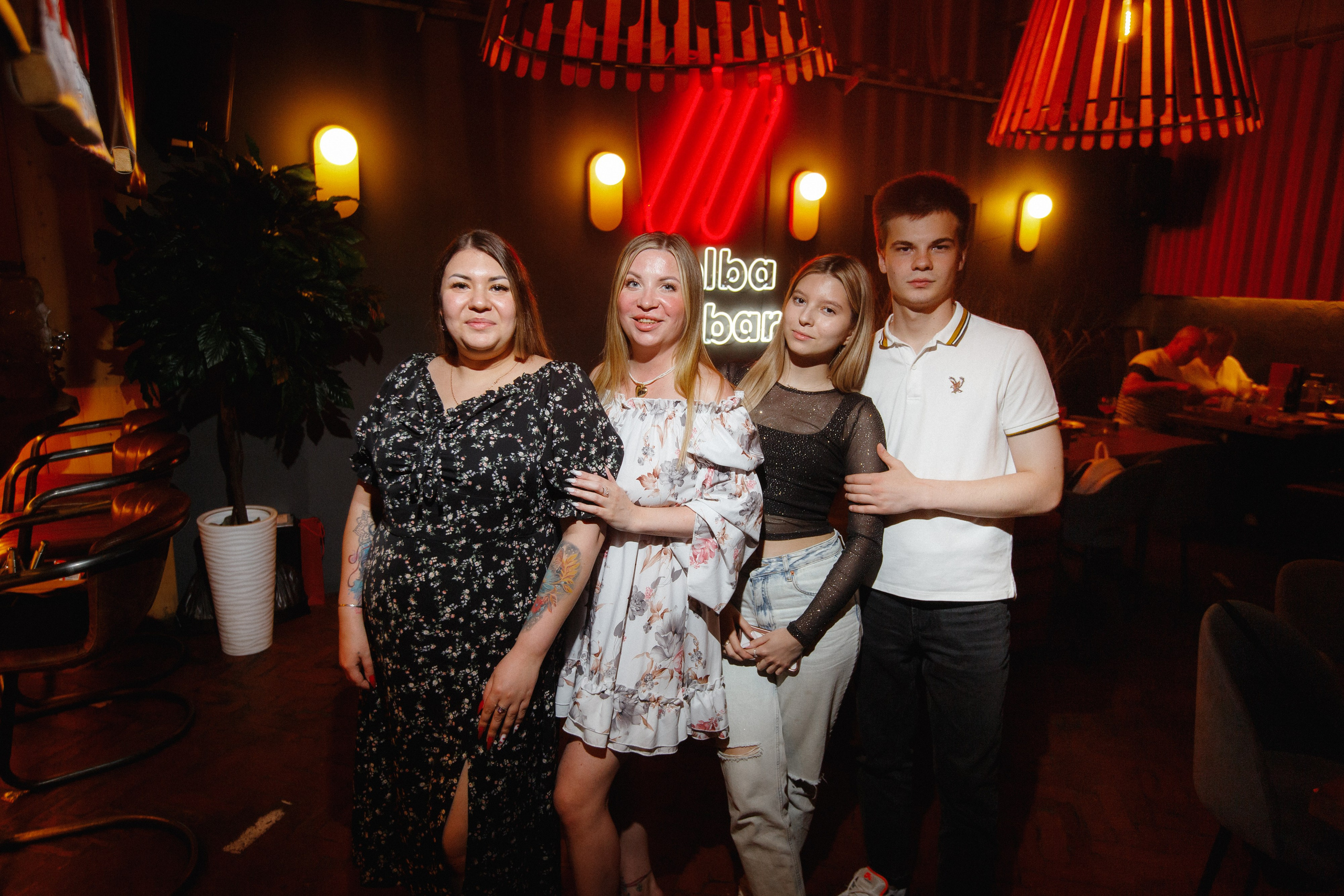 КОЛБАСАБАР — 5 ЛЕТ. СВОИ. ФОТООТЧЕТЫ-СОБЫТИЯ-МЕСТА