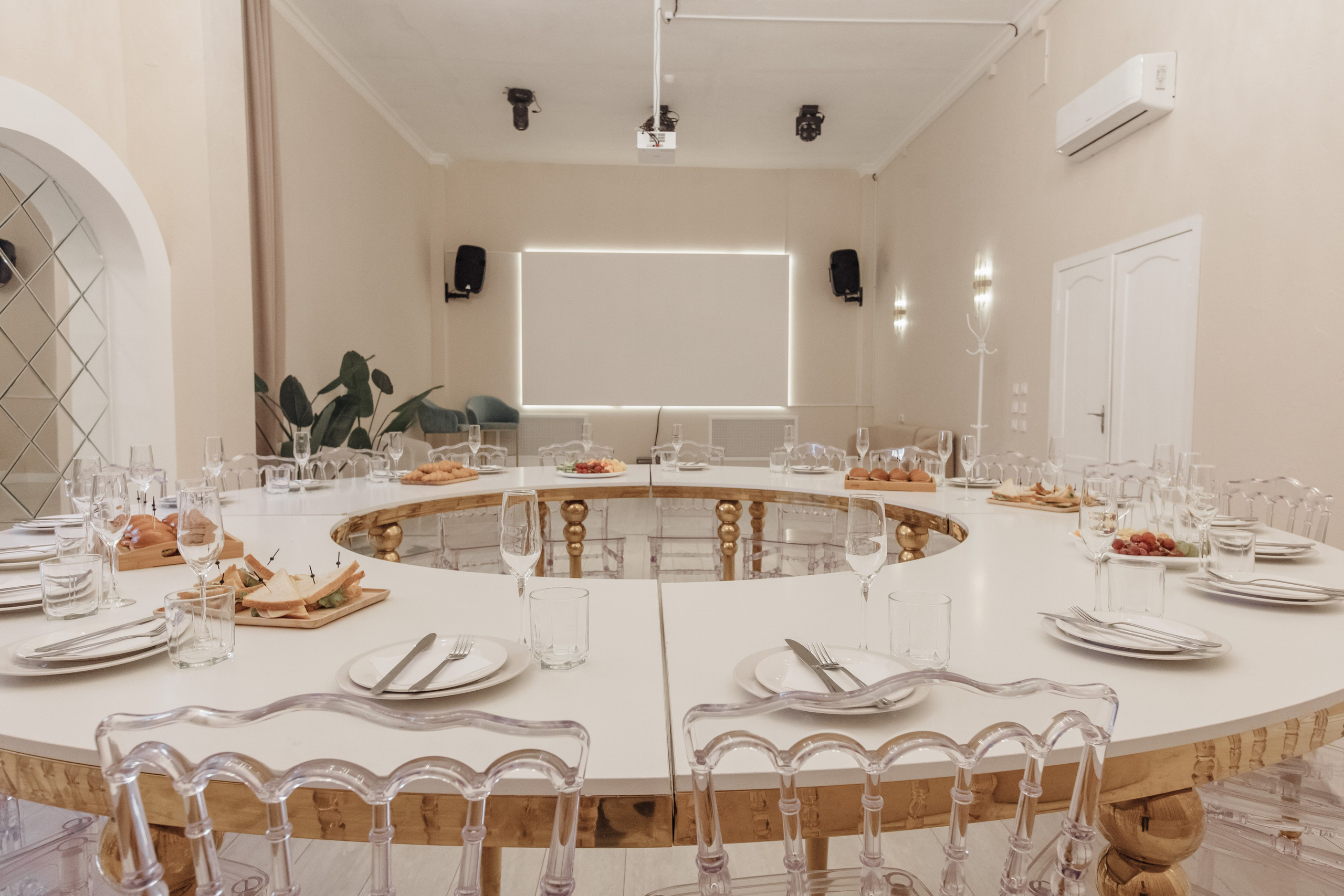 Банкетный зал Рубин Холл / Rubin Hall. Аренда лофта в СПб для мероприятий