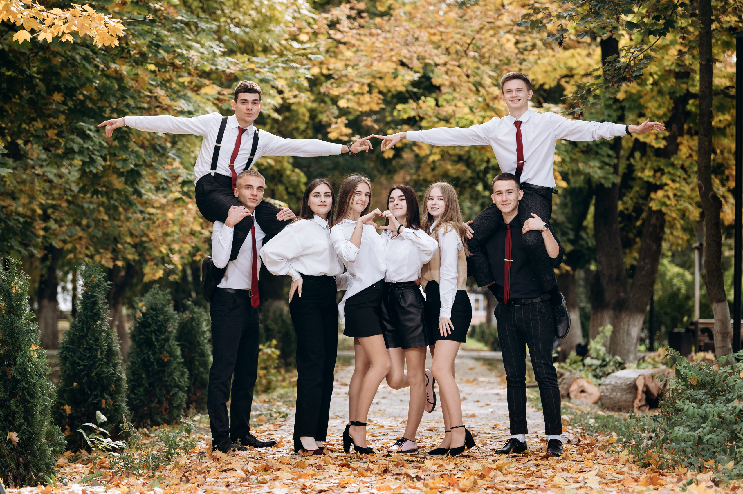 Выпускные альбомы для садов, школ и ВУЗов в Ейске и районе