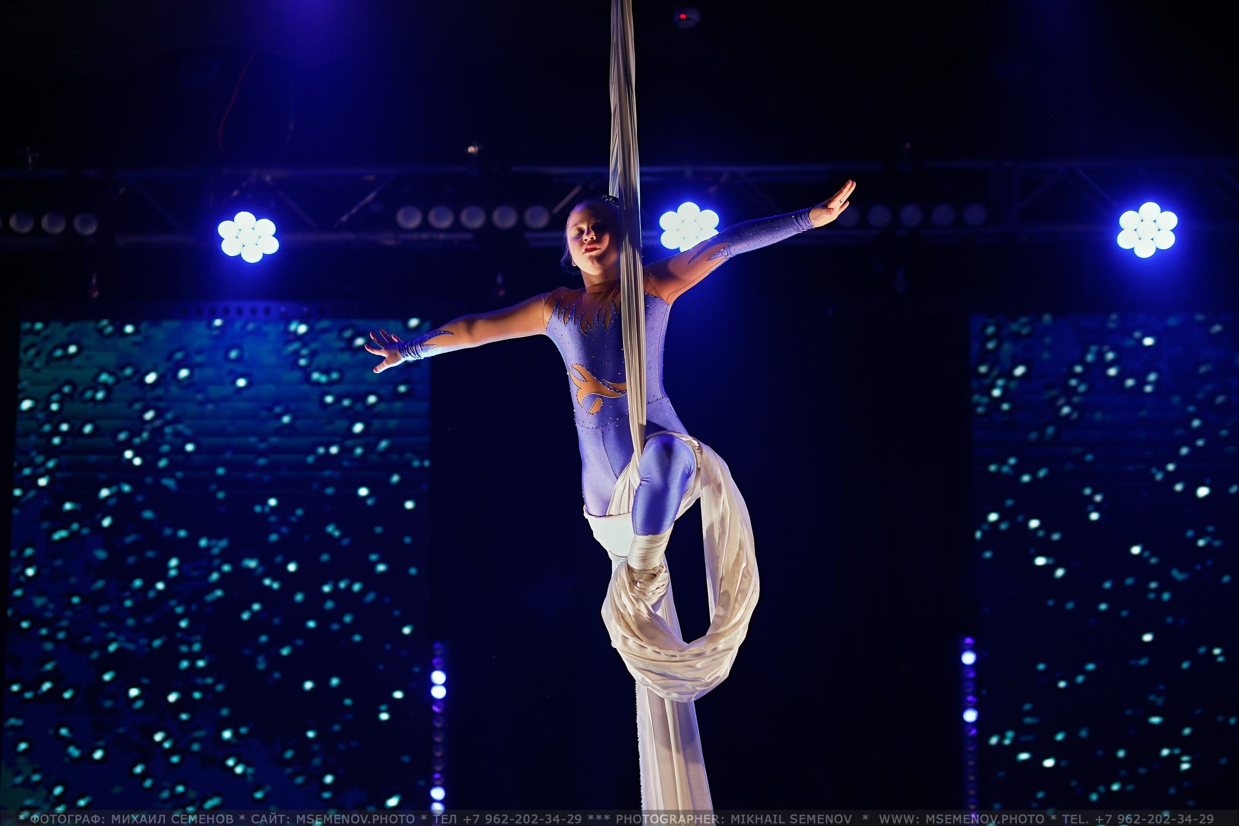 Анонс фоторепортажа с Концерта Грация. POLE DANCE. Photographer for business Mikhail Semenov. Aqua photo studio, photo school