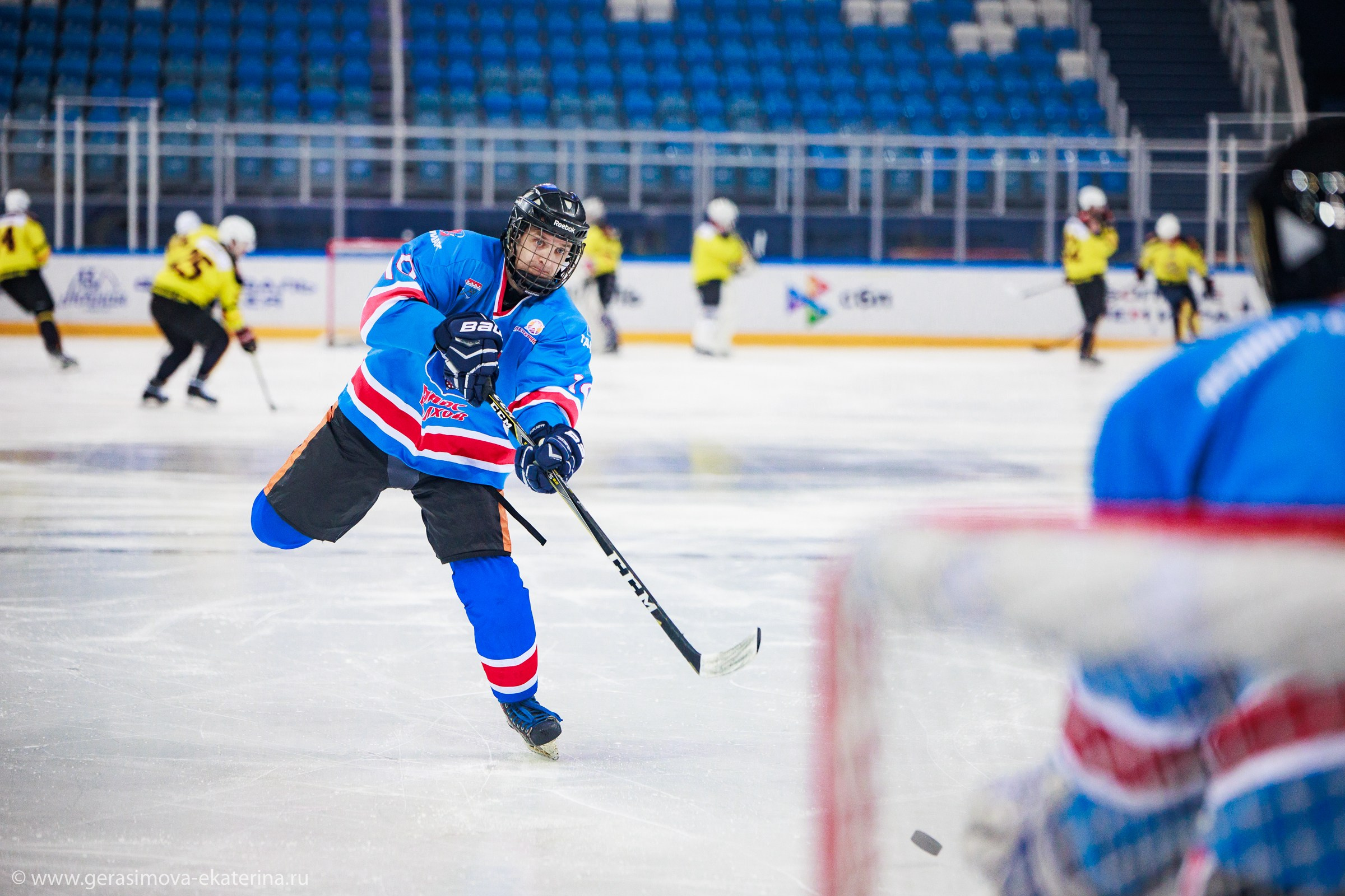 13 Ночная Лига 2024 — фестиваль хоккея. Фотограф Лодейное Поле Екатерина Герасимова в Санкт-Петербурге и Лен. области