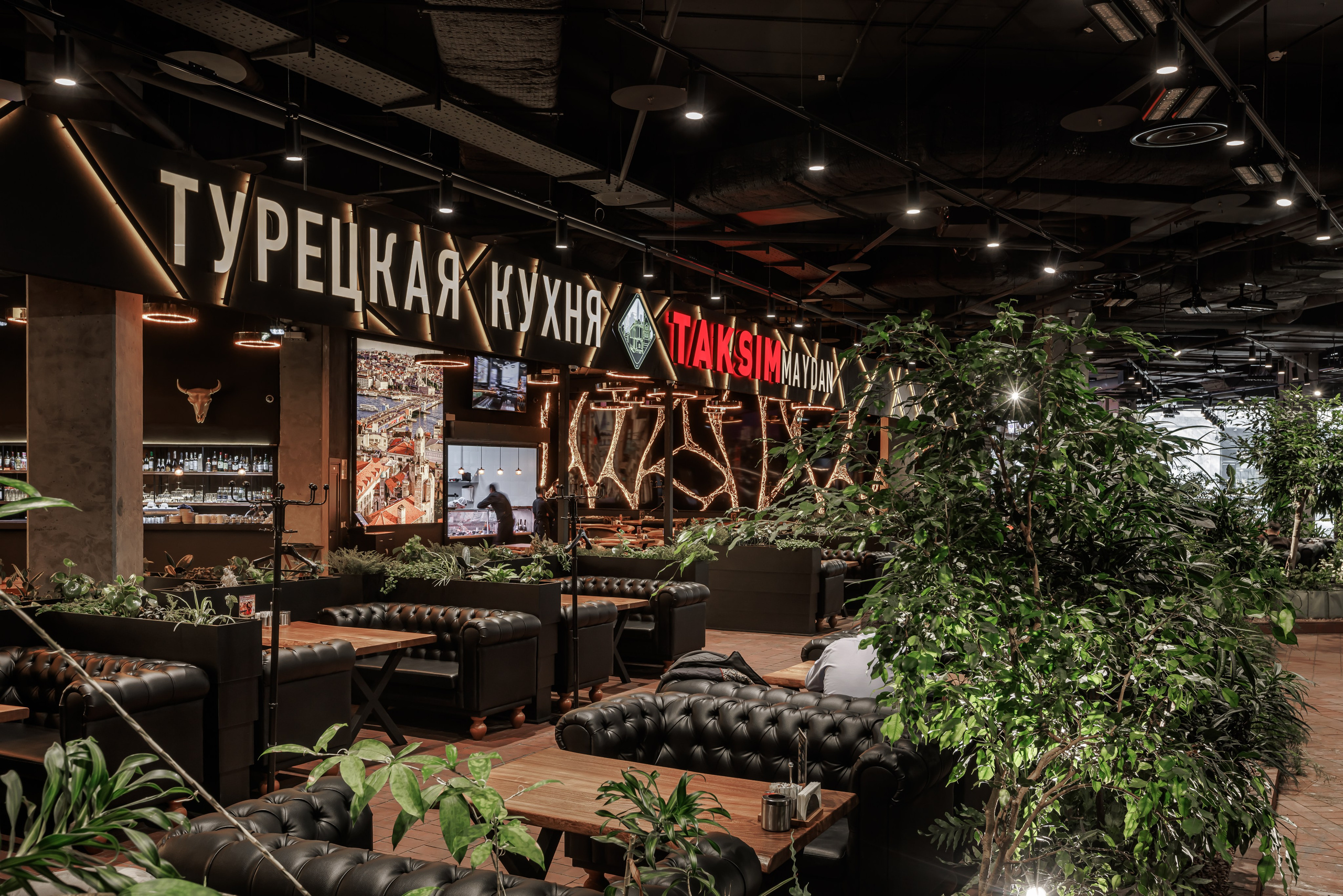 Интерьерная фотосъёмка кафе, ресторанов и баров в Москве. Интерьерный фотограф Дмитрий Медведев. Фуд-фотограф в Москве Дмитрий Медведев. Фуд-фото и контент для ресторанов, кафе и баров