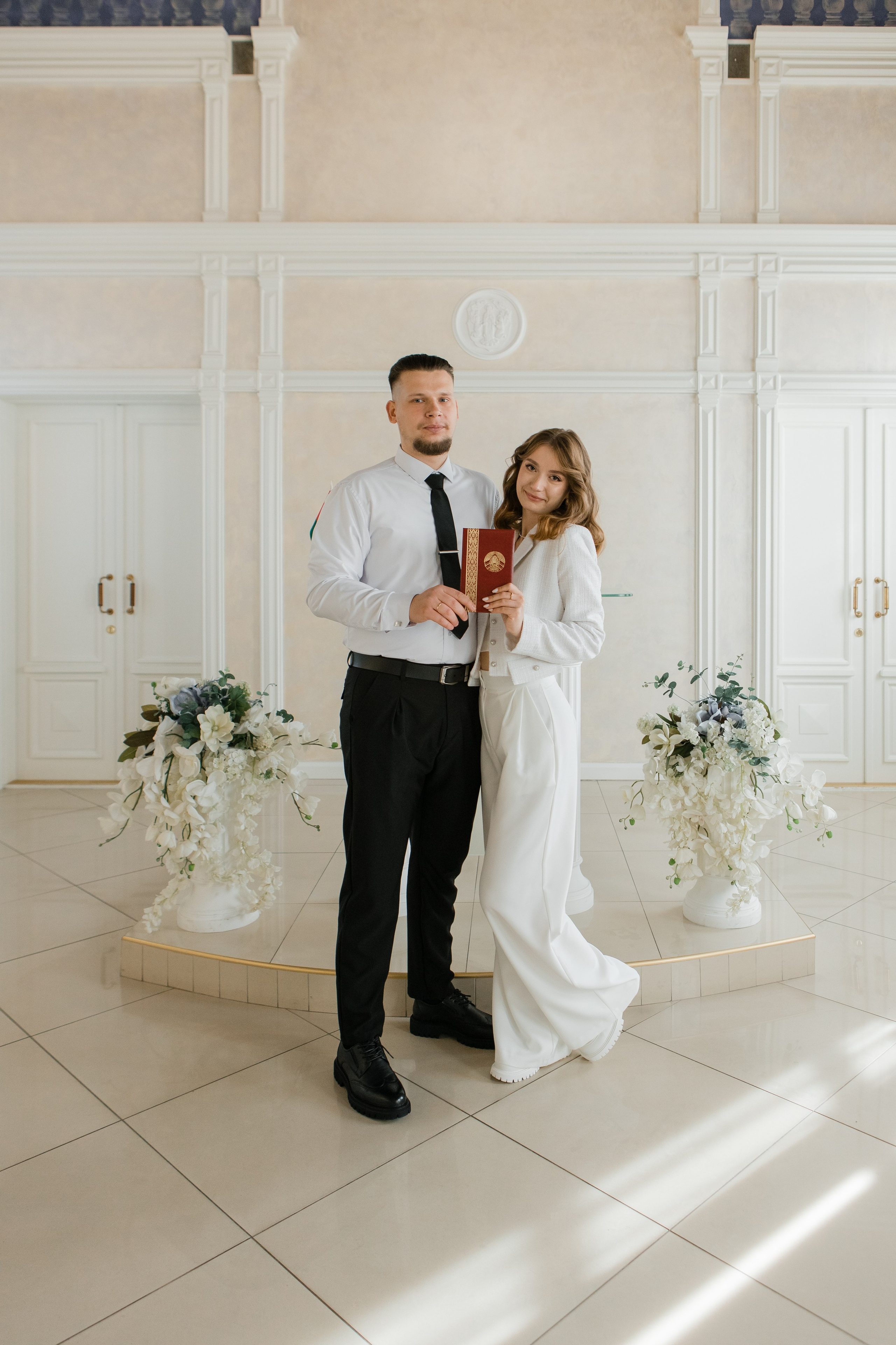 Отдел ЗАГС Администрации Центрального района. Видеосъемка и фотосъемка свадеб. Фотограф и оператор на свадьбу. Видеосъемка подкастов, собственная видео-фотостудии. Предметная фотосъемка