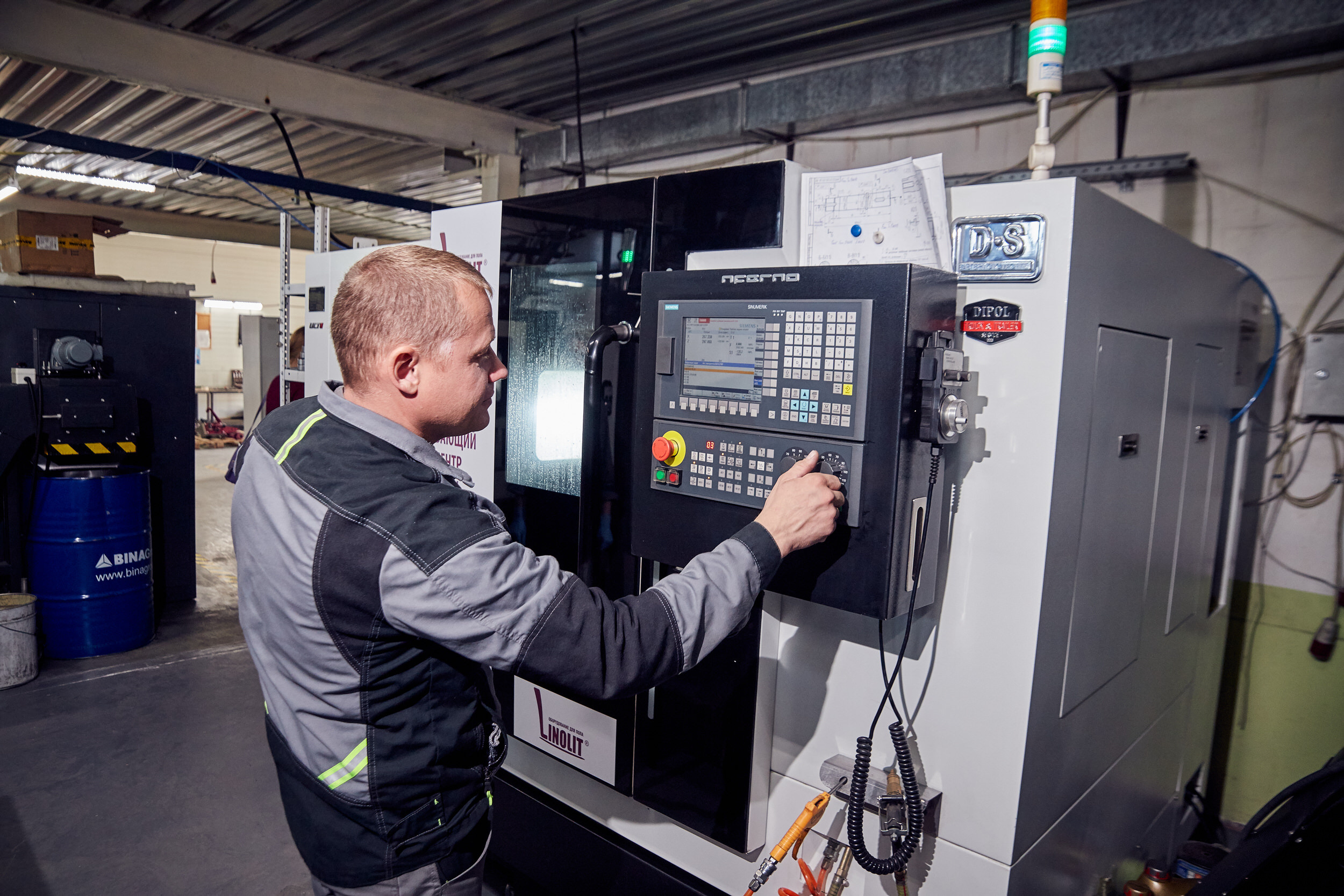 Съемка производства Linolit. Контент для бизнеса в Екатеринбурге Полдень Медиа