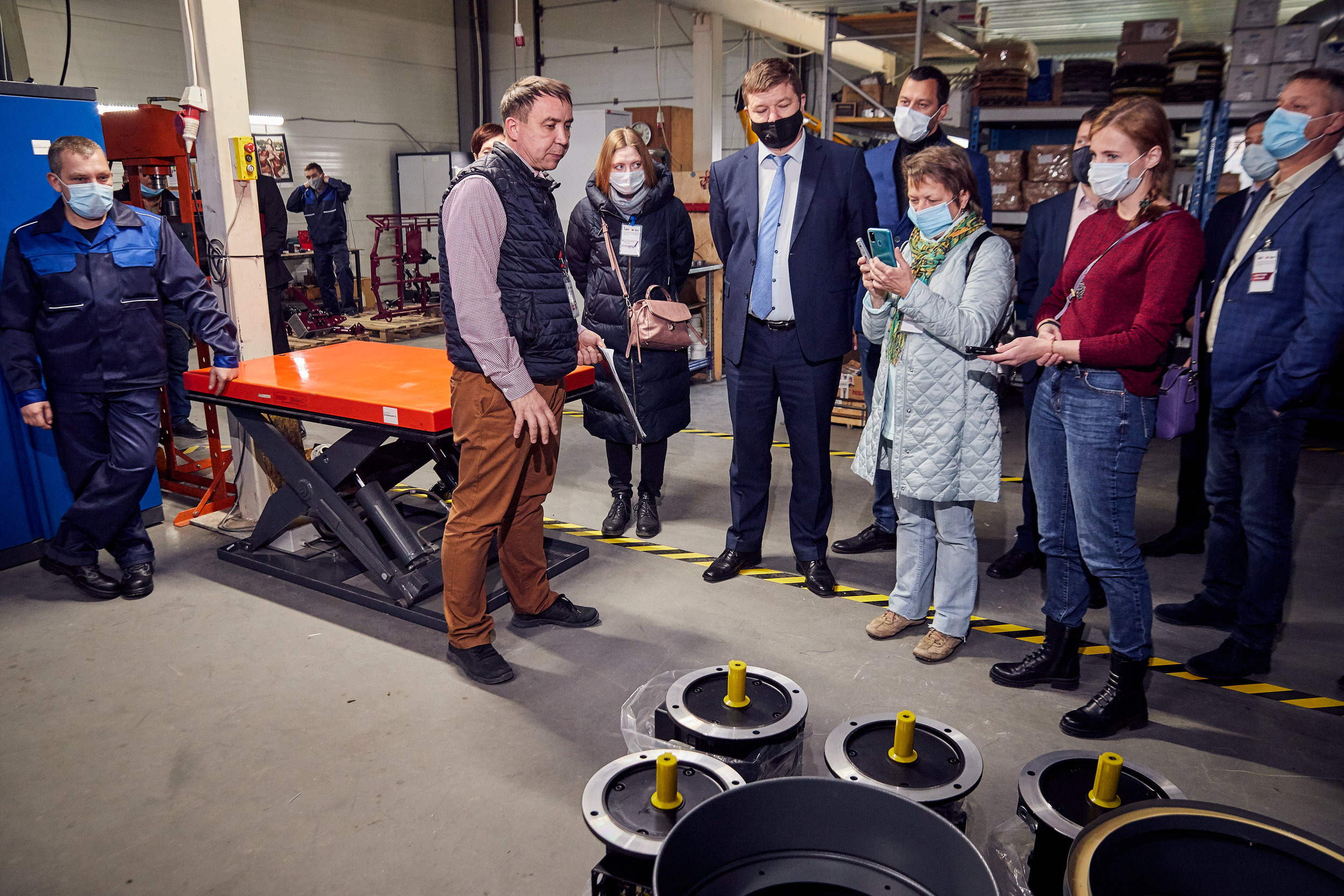 Съемка производства Linolit. Контент для бизнеса в Екатеринбурге Полдень Медиа