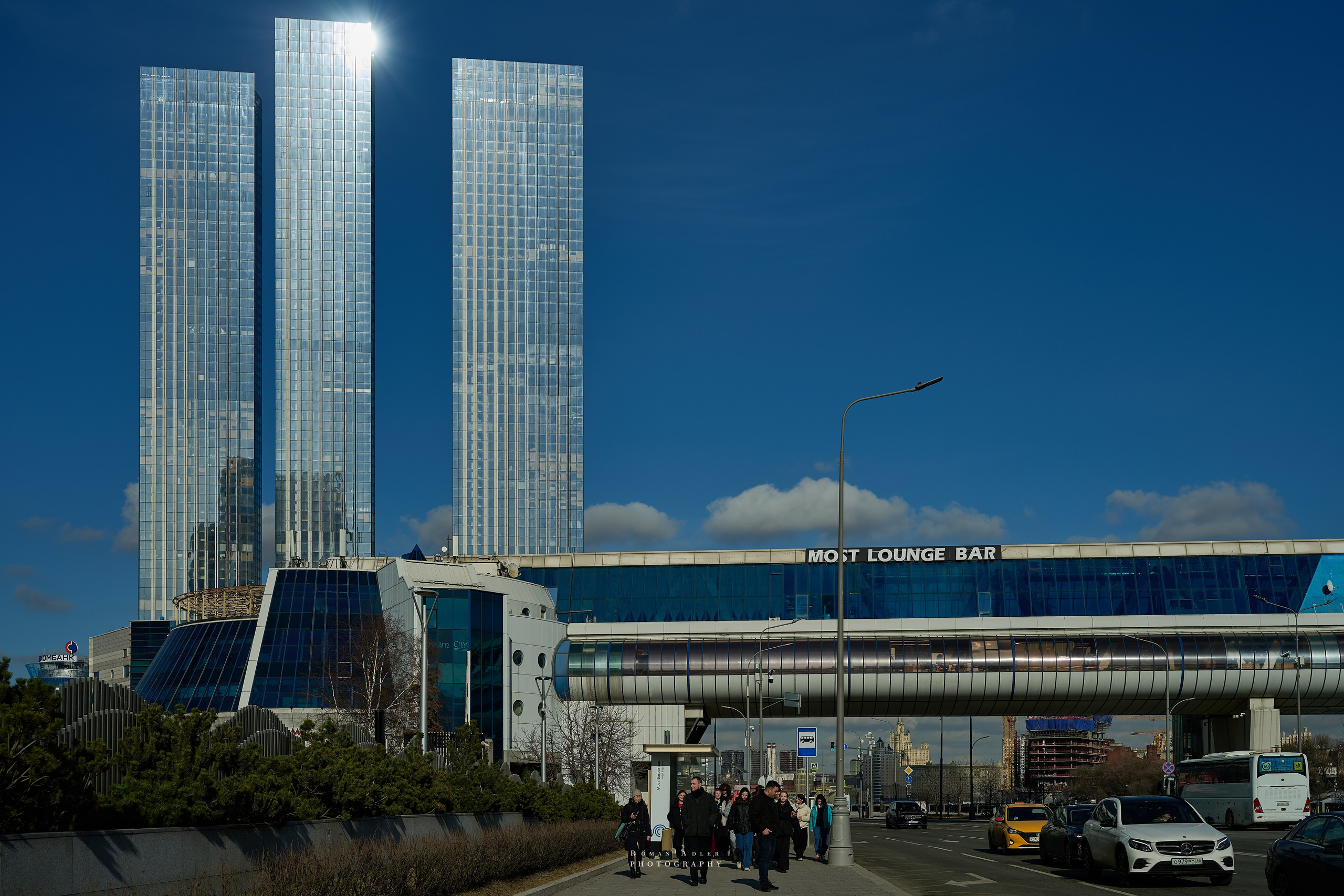 Уличная фотография Москвы. Блог фотографа Романа Адлера. Уличные фотографии Москвы.