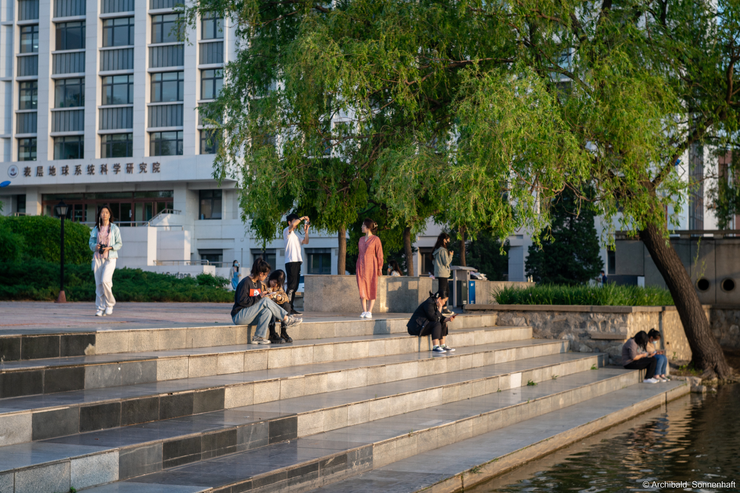 Walking in TJU on the first of May. Photographer in Guangzhou, China. Archibald Sonnenhaft