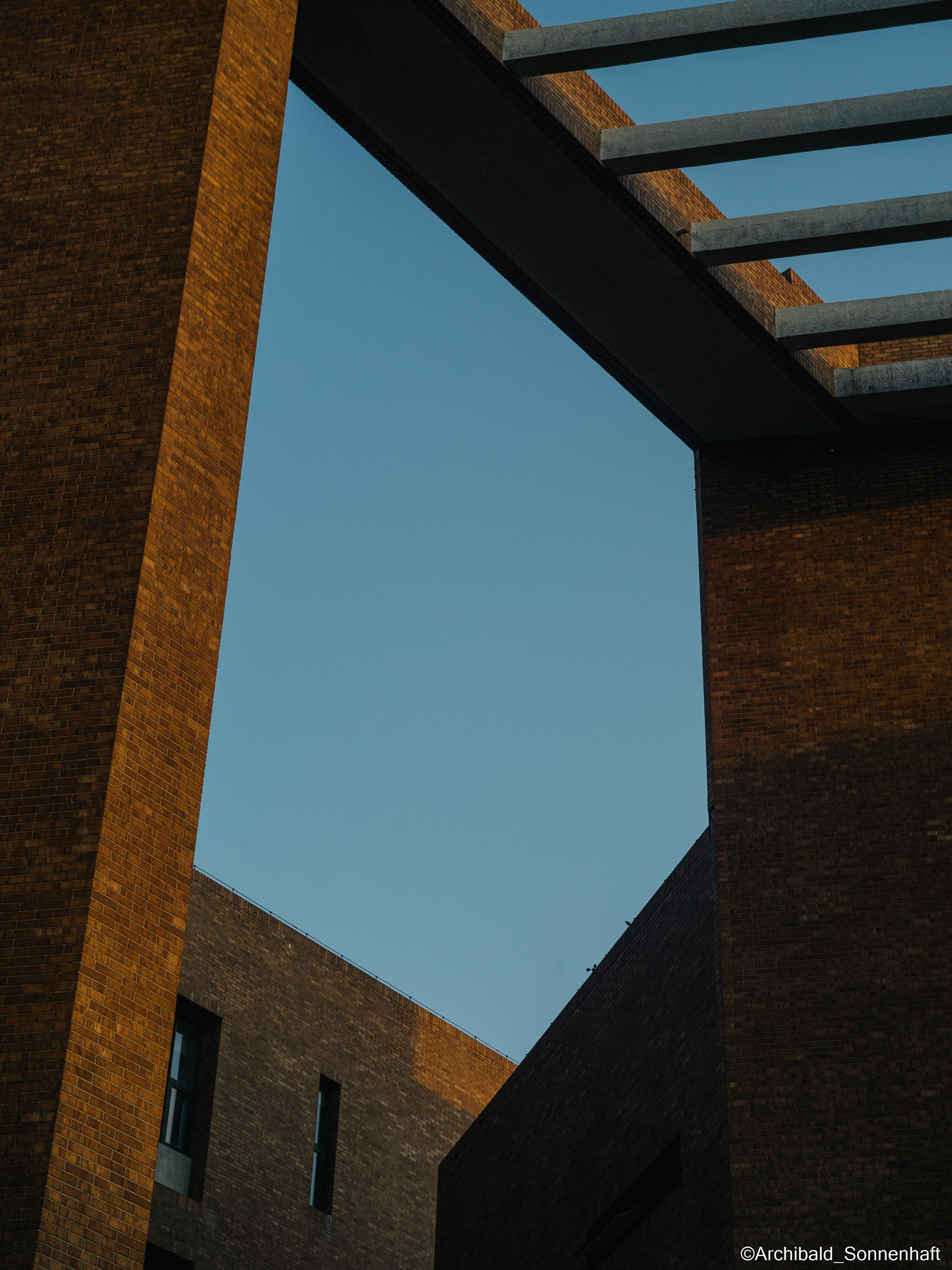 Tianjin University. Photographer in Guangzhou, China. Archibald Sonnenhaft