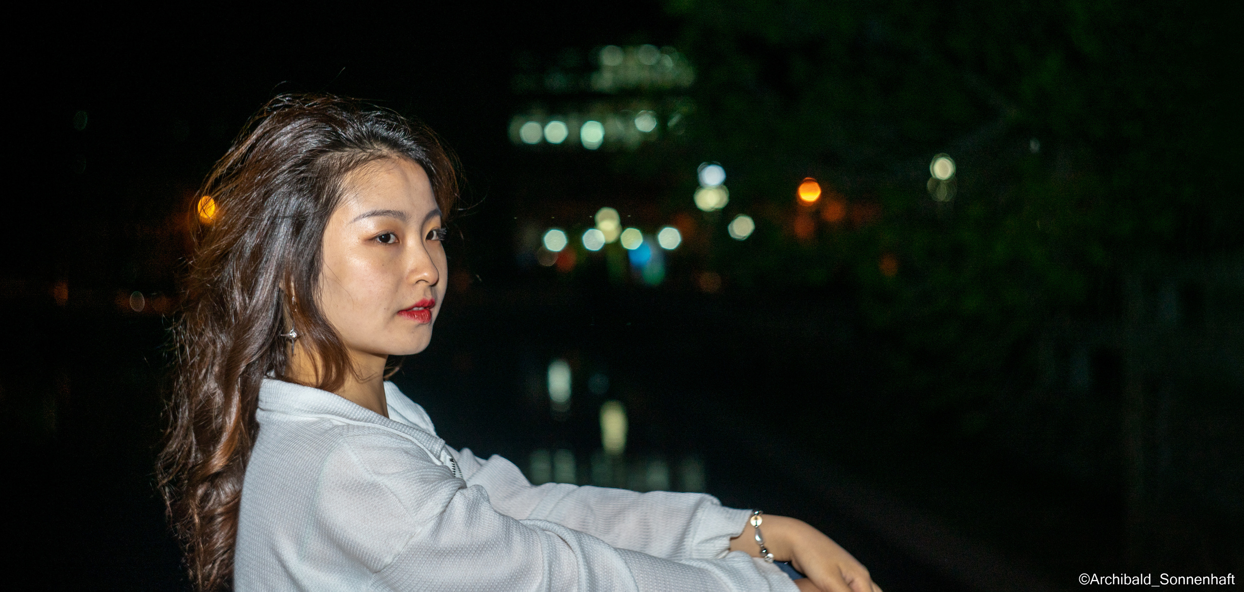 Underground photographers. Photographer in Guangzhou, China. Archibald Sonnenhaft