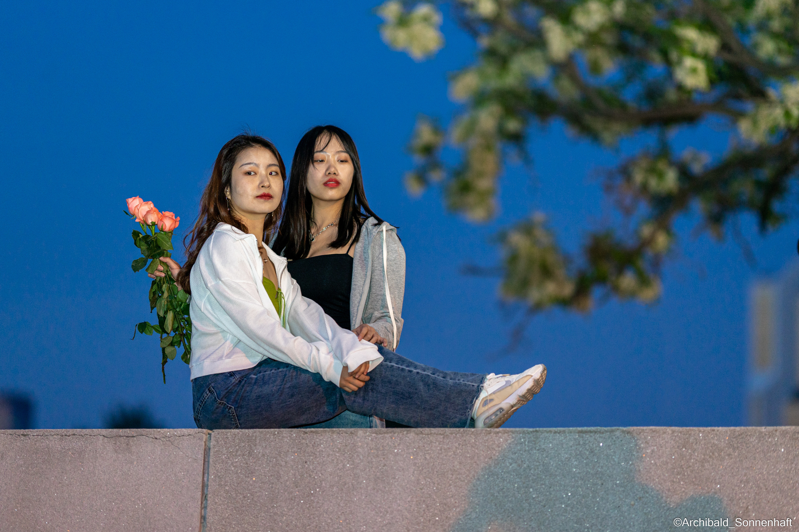 Underground photographers. Photographer in Guangzhou, China. Archibald Sonnenhaft