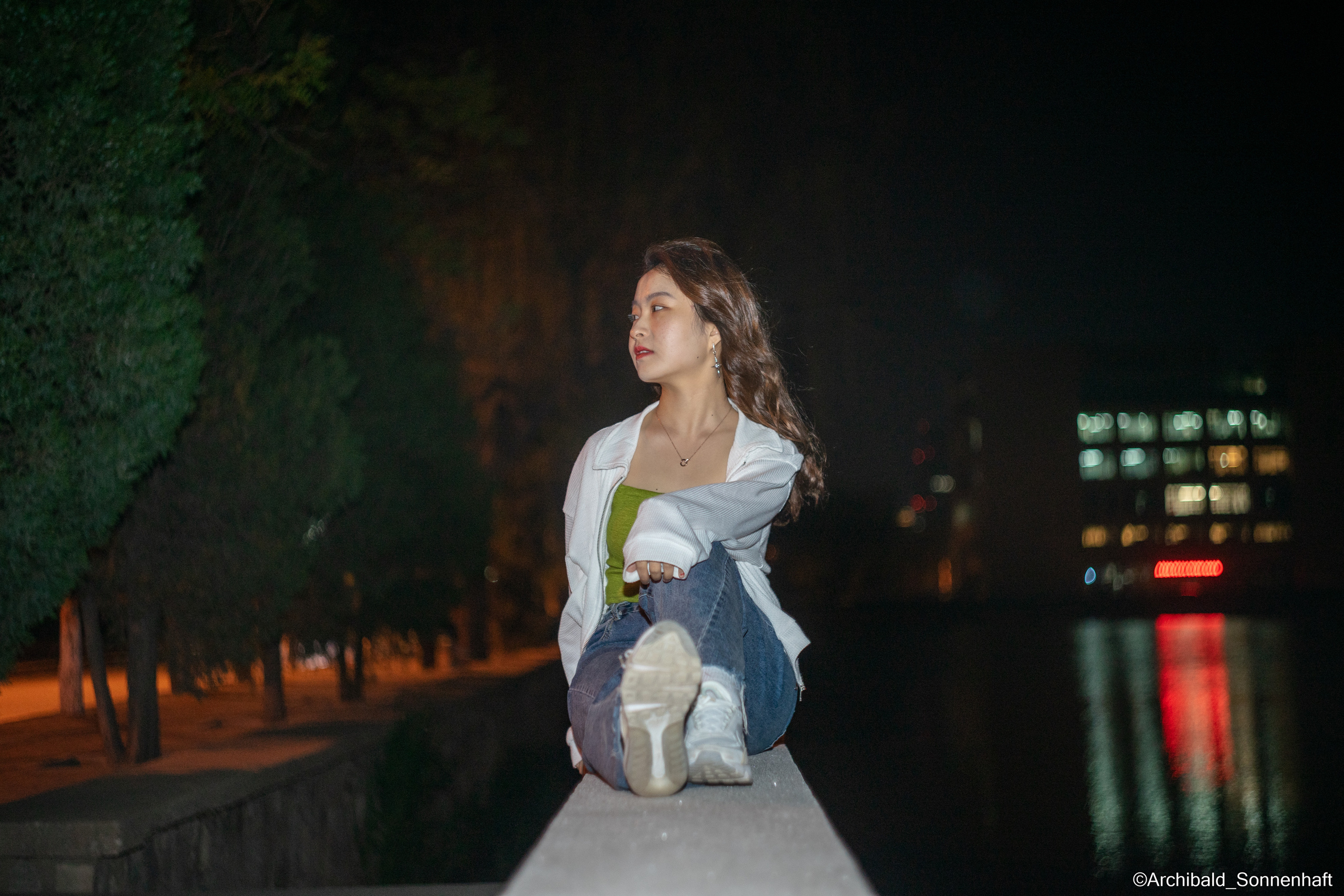 Underground photographers. Photographer in Guangzhou, China. Archibald Sonnenhaft