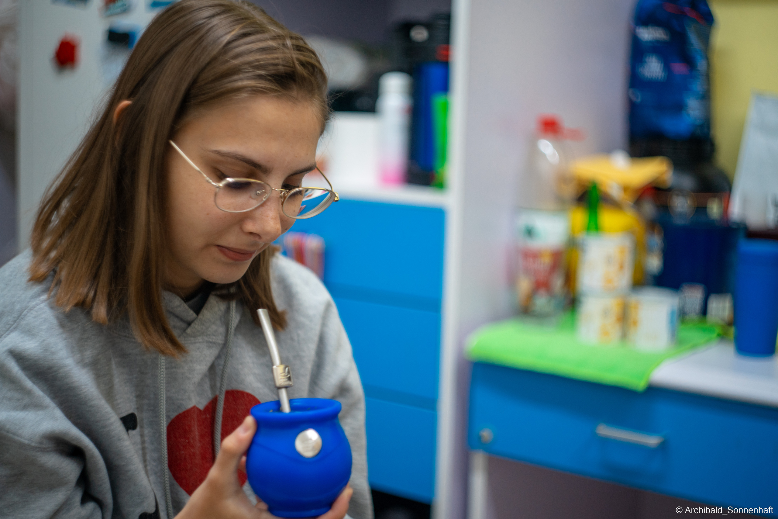 Argentine mate with our Argentine friend. Photographer in Guangzhou, China. Archibald Sonnenhaft