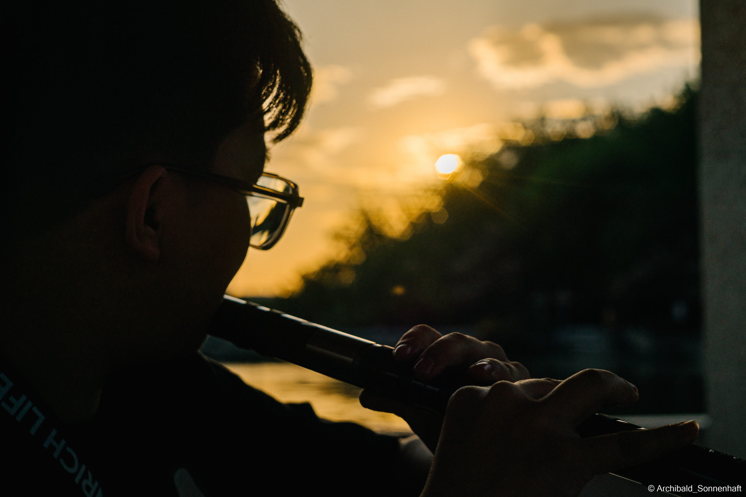 Walking in TJU on the first of May. Photographer in Guangzhou, China. Archibald Sonnenhaft