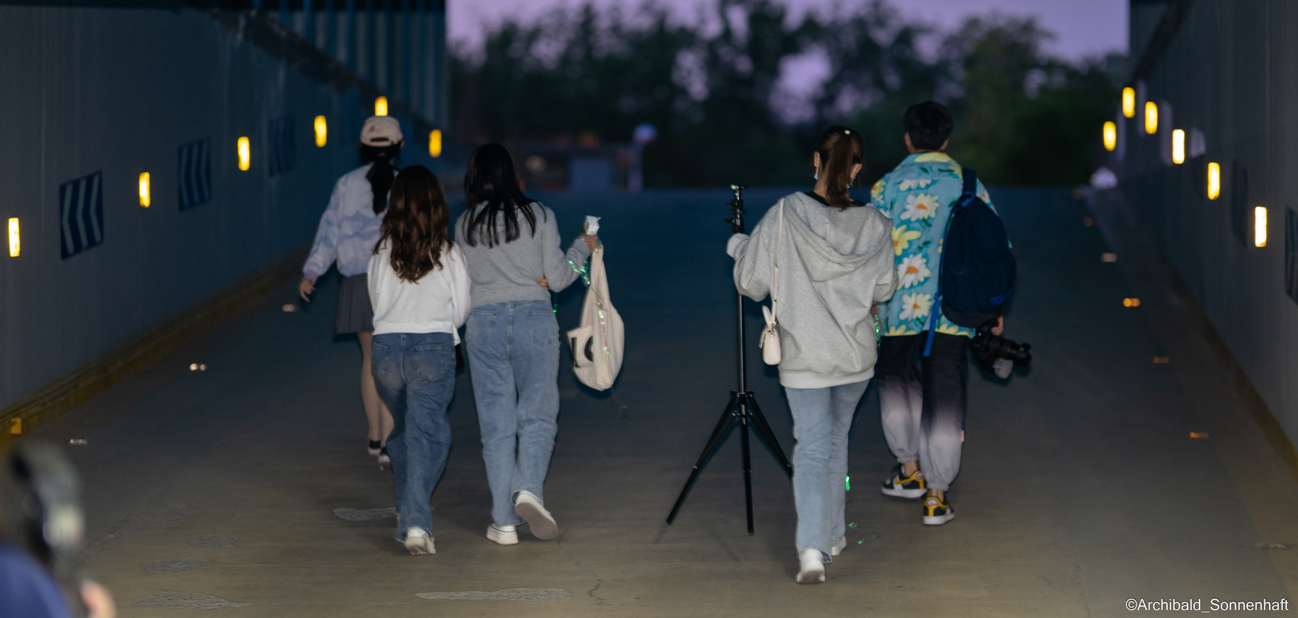 Underground photographers. Photographer in Guangzhou, China. Archibald Sonnenhaft