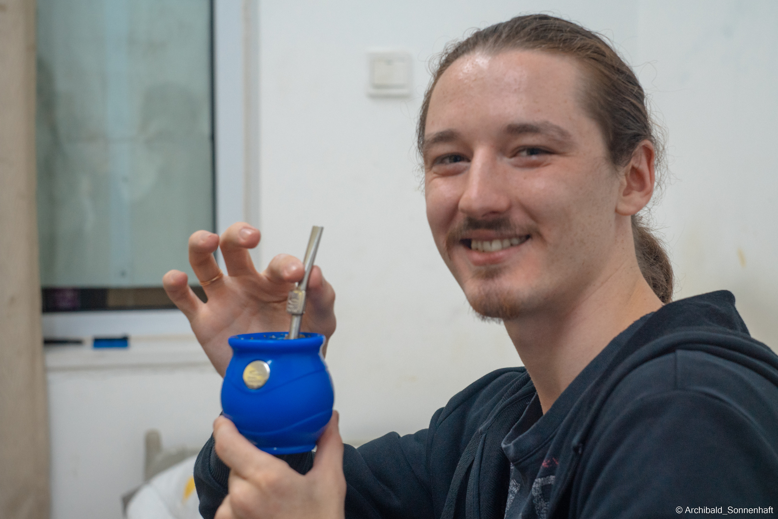 Argentine mate with our Argentine friend. Photographer in Guangzhou, China. Archibald Sonnenhaft